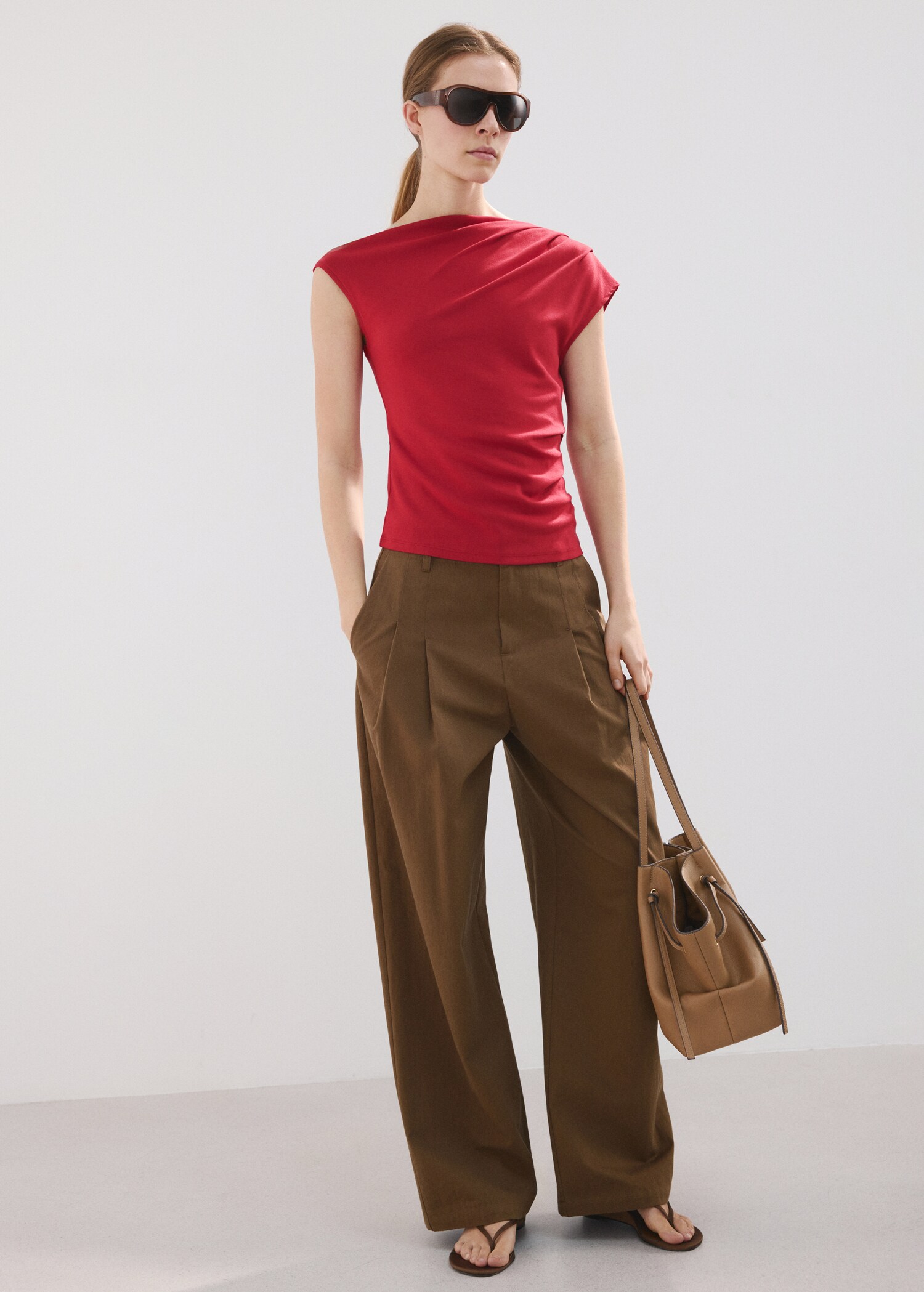 Asymmetric ruched top - General plane