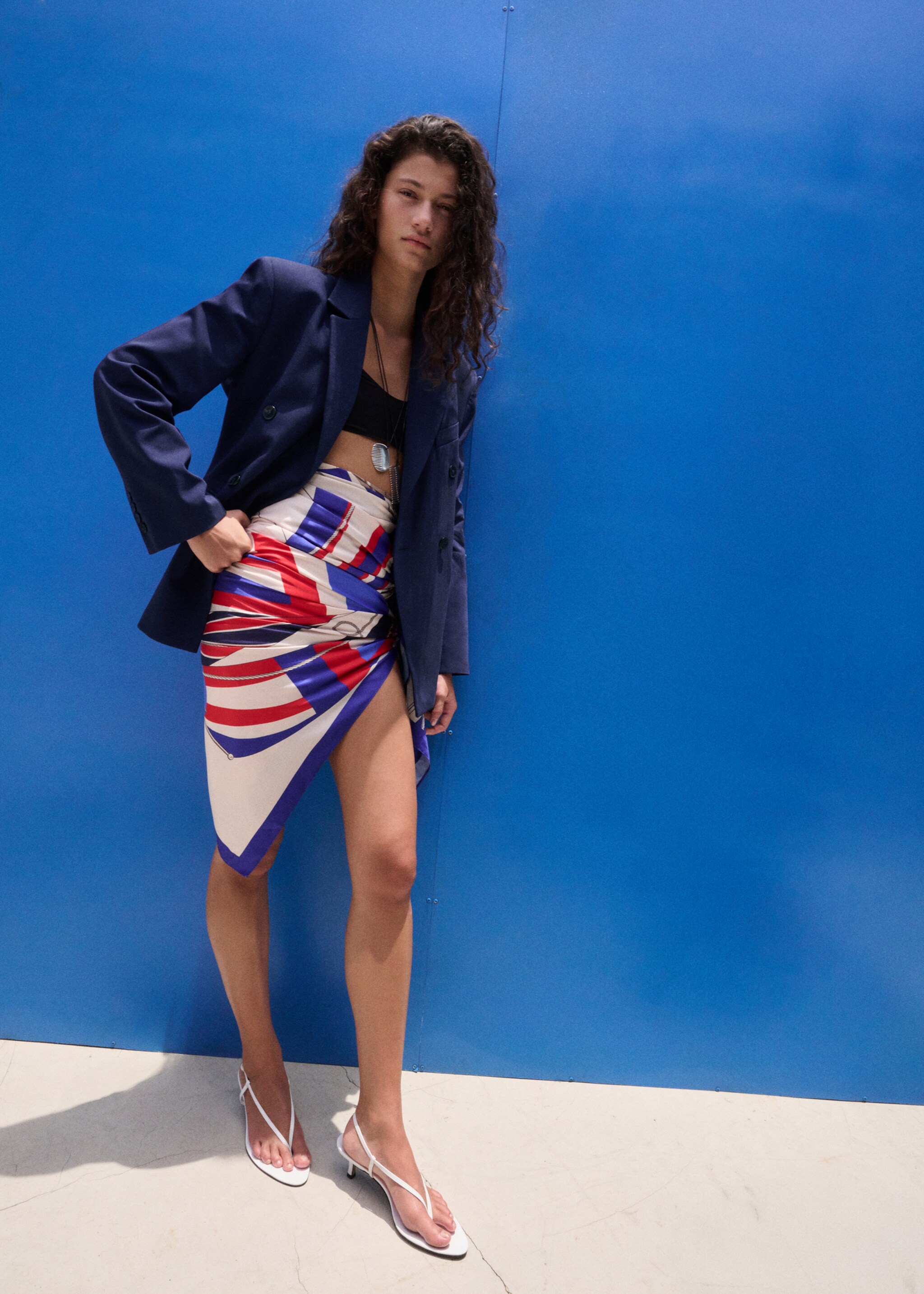 Двубортный костюмный пиджак - Общий план, Синий. Ref: 27047803-00.