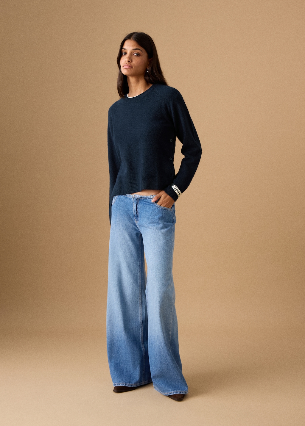 Buttons detail knit sweater