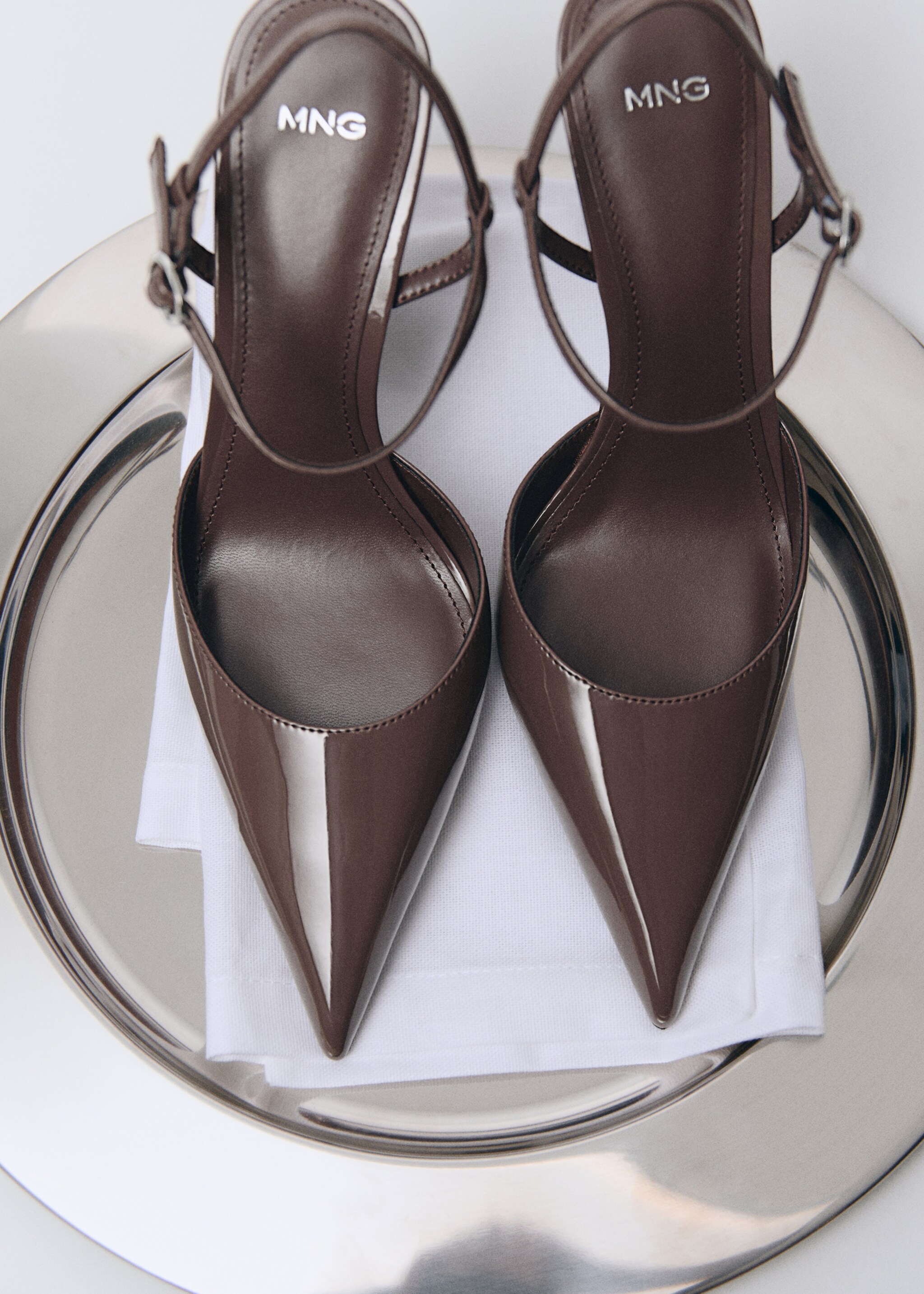Patent heeled shoes - General plane, Light/Pastel Brown. Ref: 27051219-00.