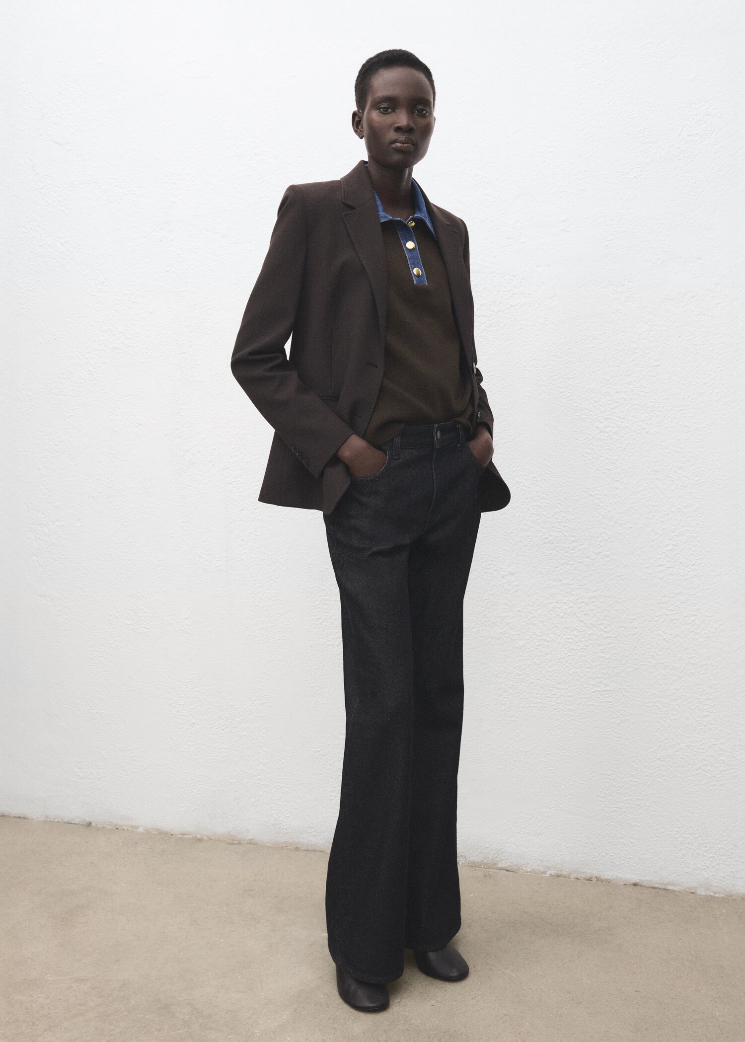 Πουλόβερ γιακάς πουκάμισου συνδυασμός - Γενικό πλάνο