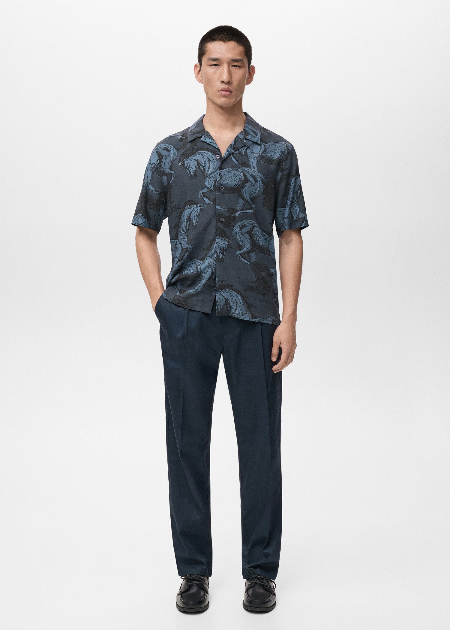 Printed flowing shirt with bowling collar - General plane
