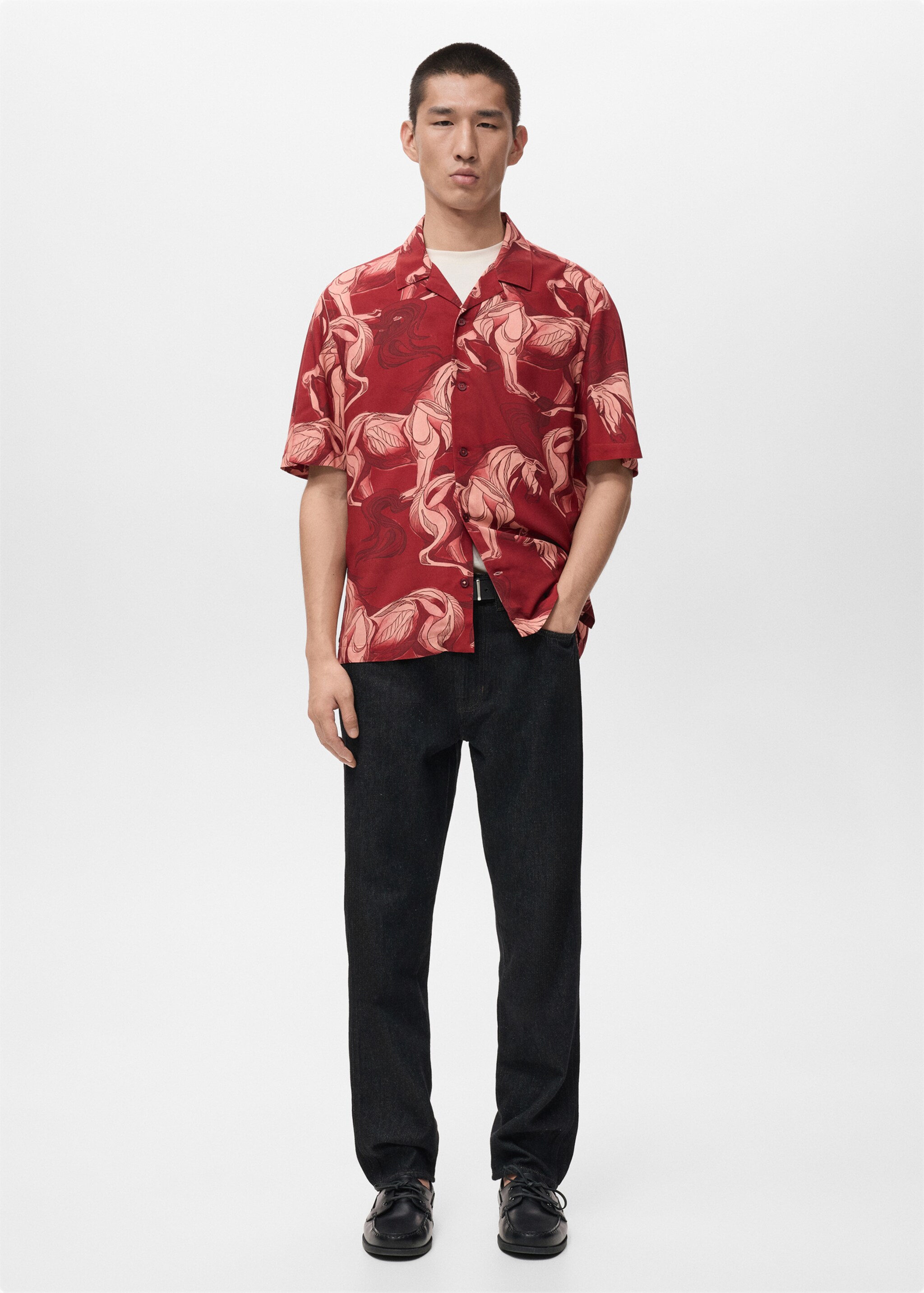 Printed flowing shirt with bowling collar - General plane, Red. Ref: 27051278-00.