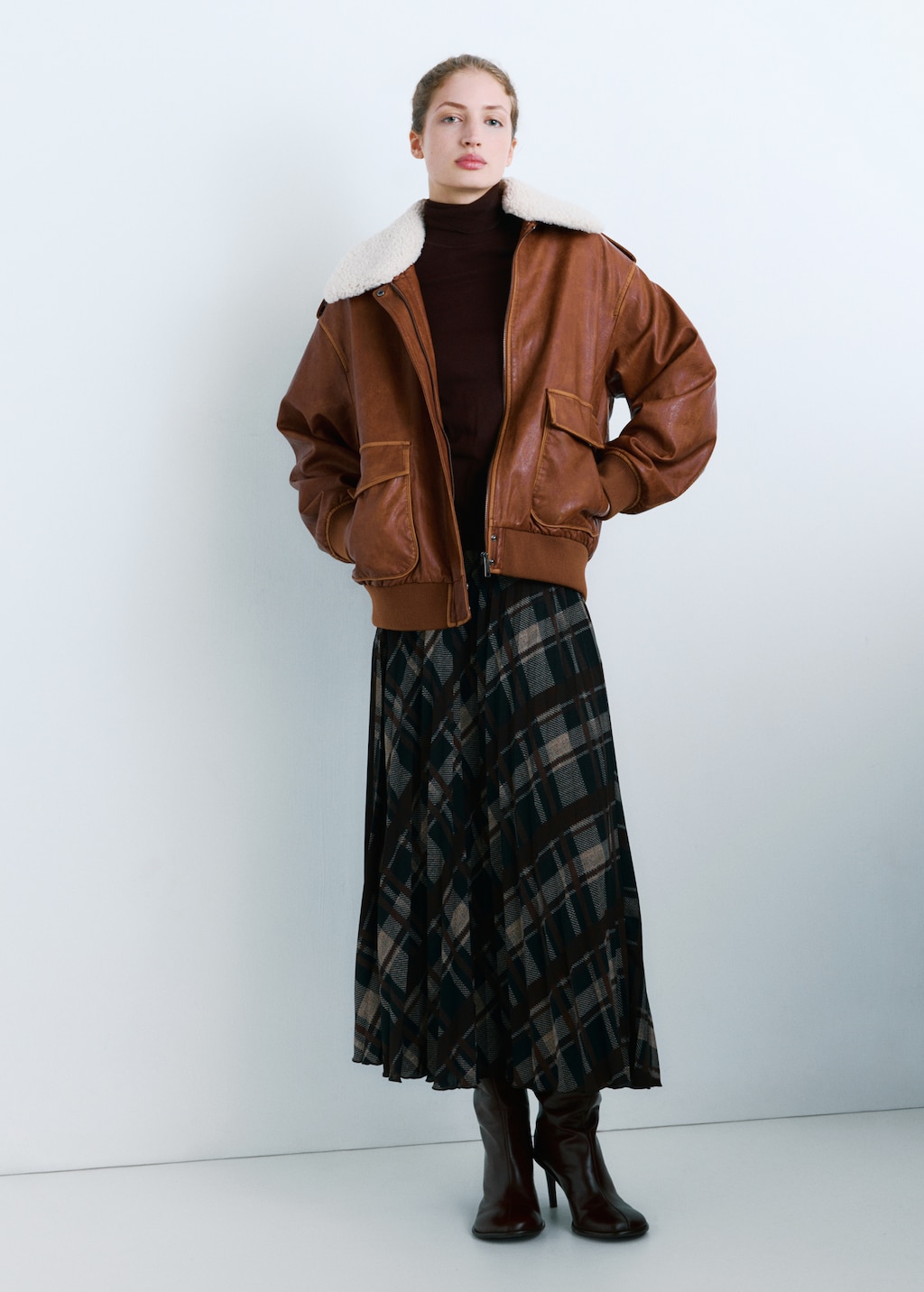 Oversized jacket with sherpa collar - image 2