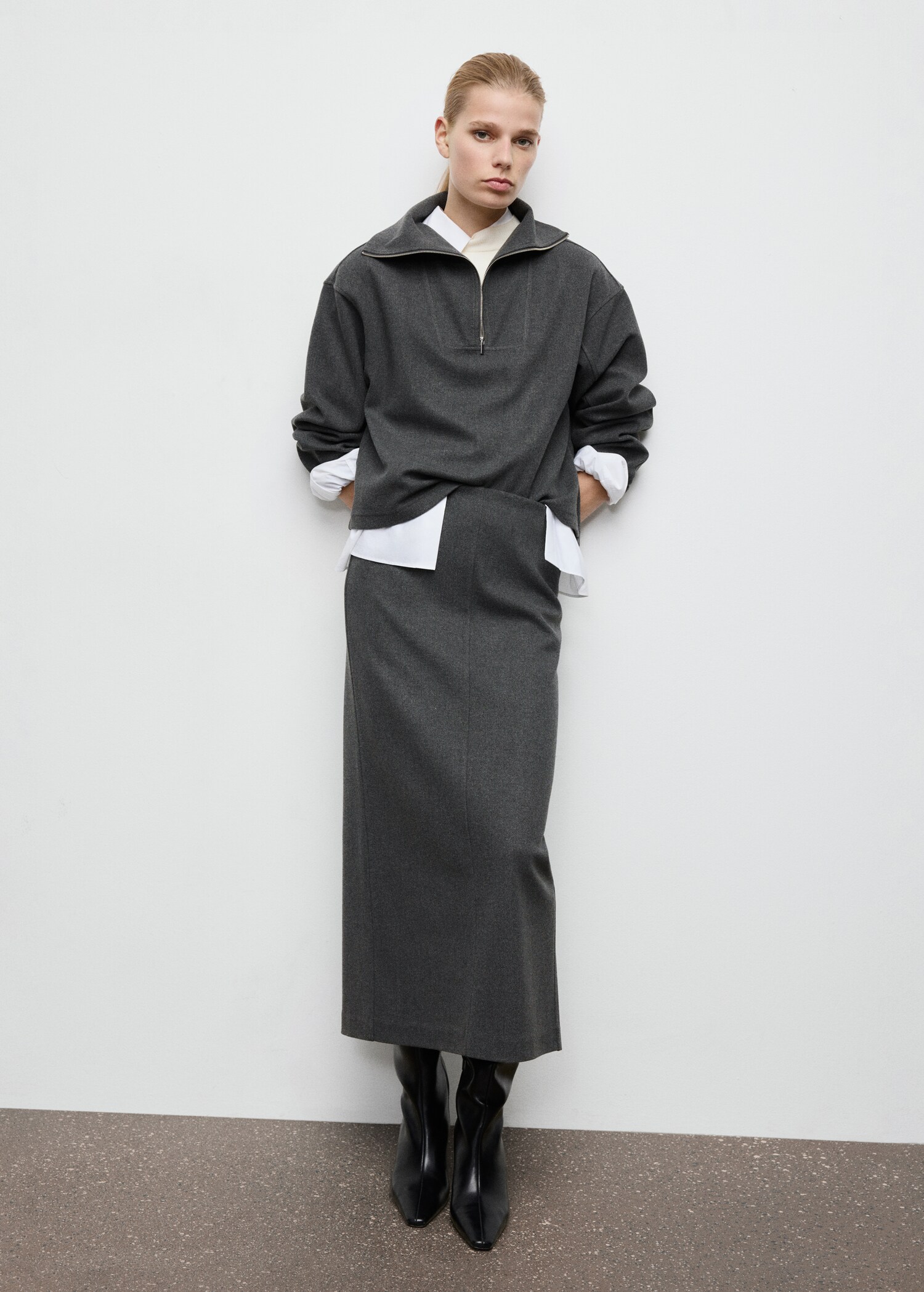 Turtleneck sweatshirt with zip - General plane