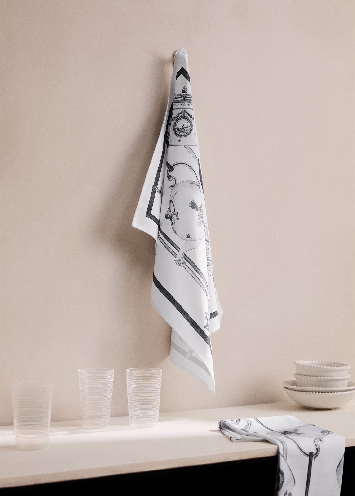 Printed tea towels with mug design - General plane