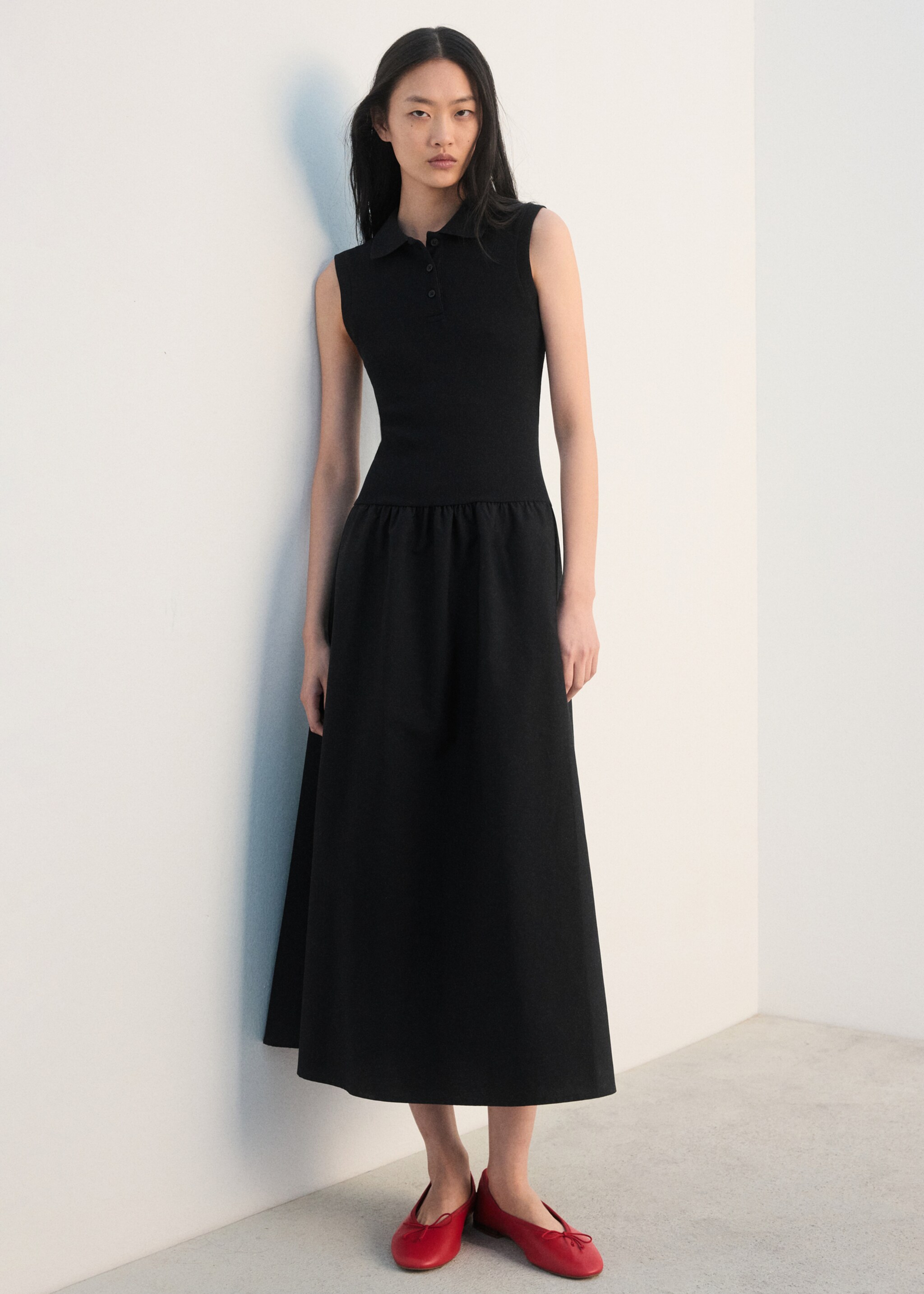 Vestido combinado cuello polo - Plano general, Negro. Ref: 27052541-00.