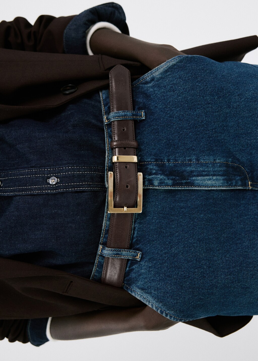 Leather belt with square buckle