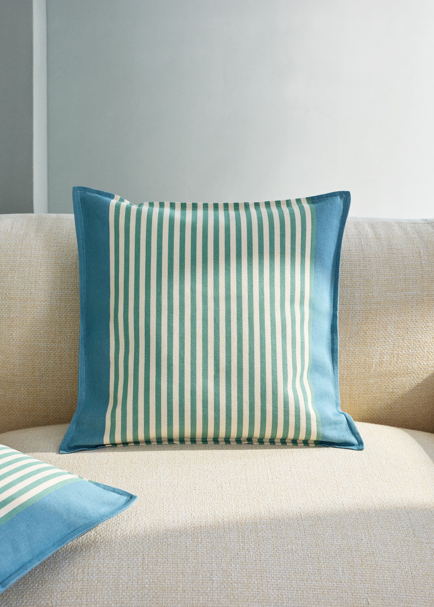 Cotton stripe cushion cover 50x50cm - General plane
