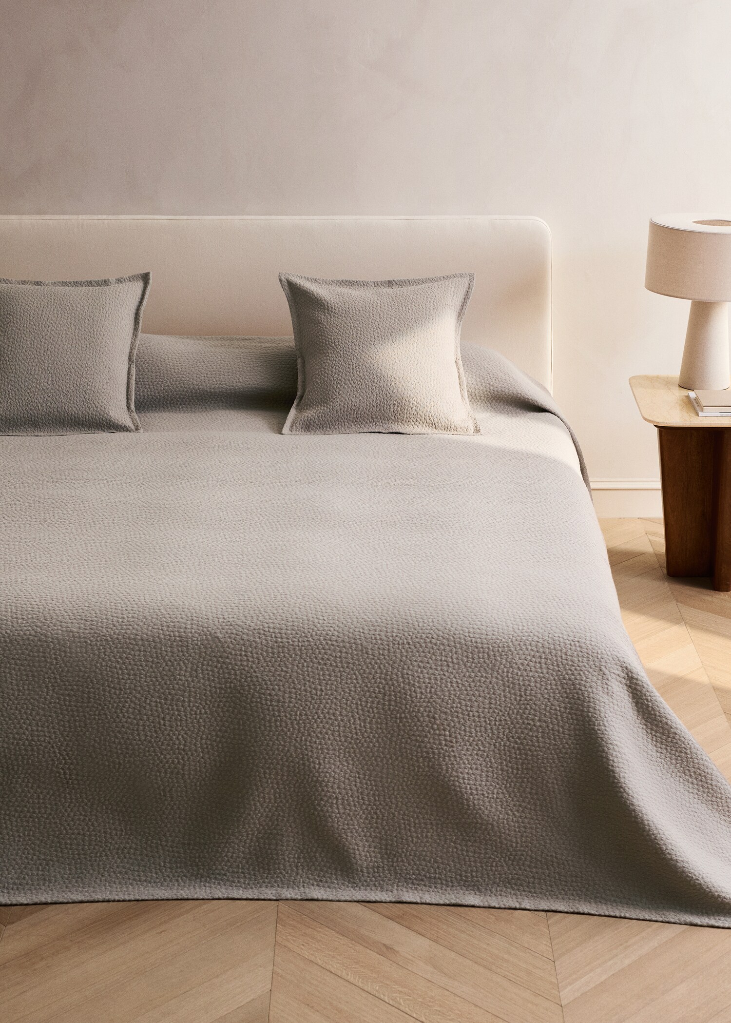 Jacquard cotton bedspread with texture for 150/160 cm bed - General plane