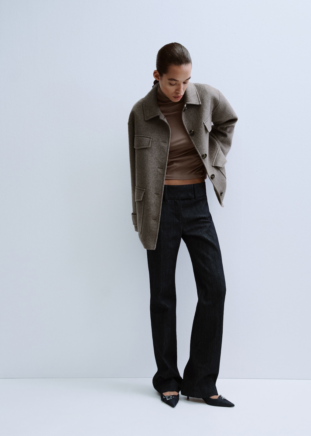 Wool jacket with pockets - image 2