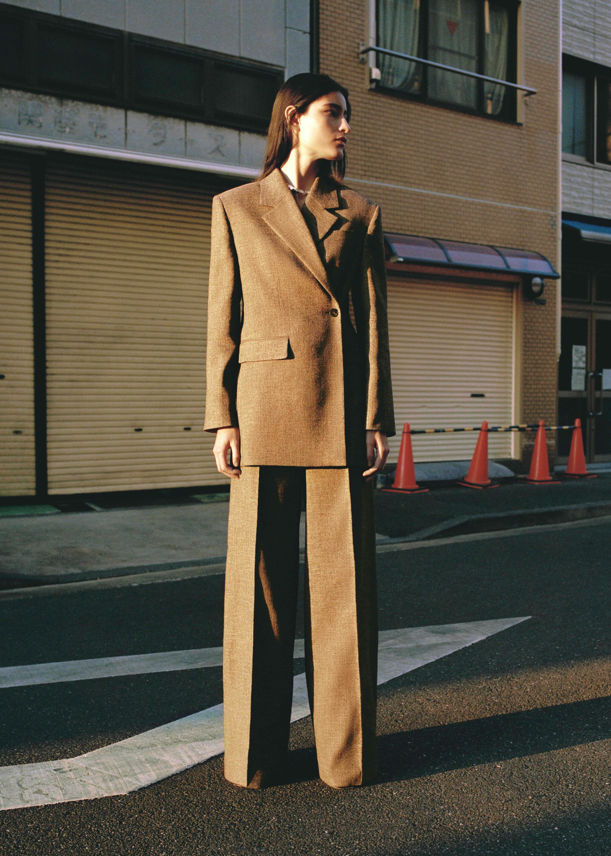 جاكيت بليزر مزدوج الصدر بنمط مموه - رؤية عامة, شوكولاتة. Ref: 27054445-00.