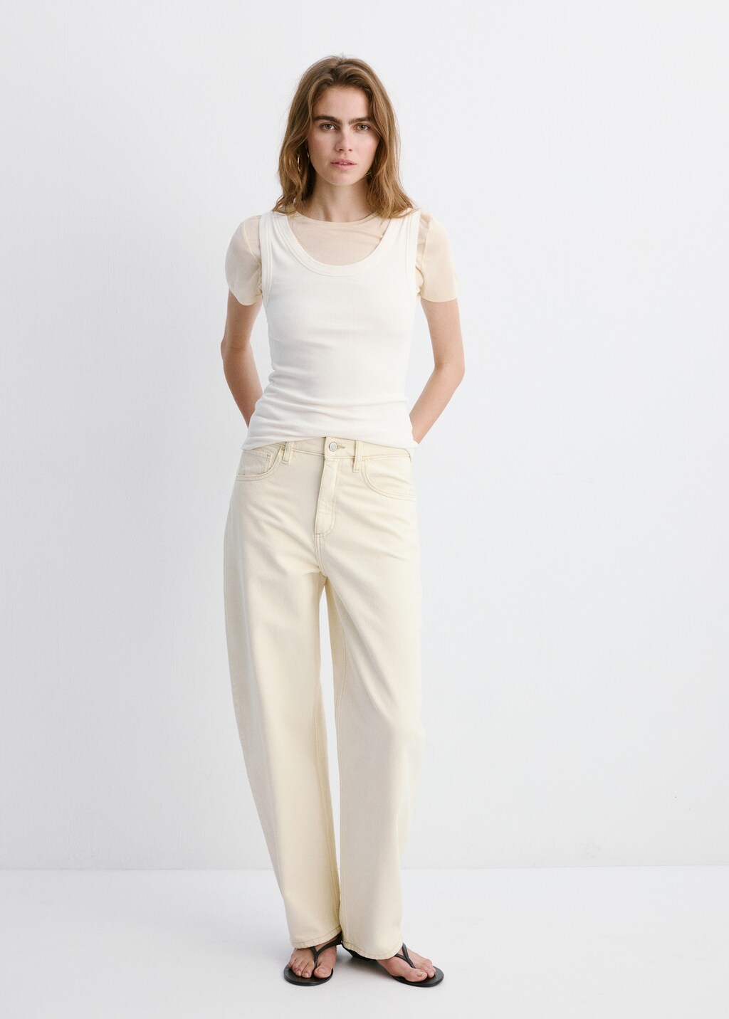 High-waisted barrel jeans
