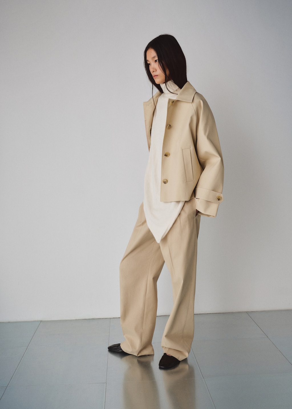 Oversized short trench coat