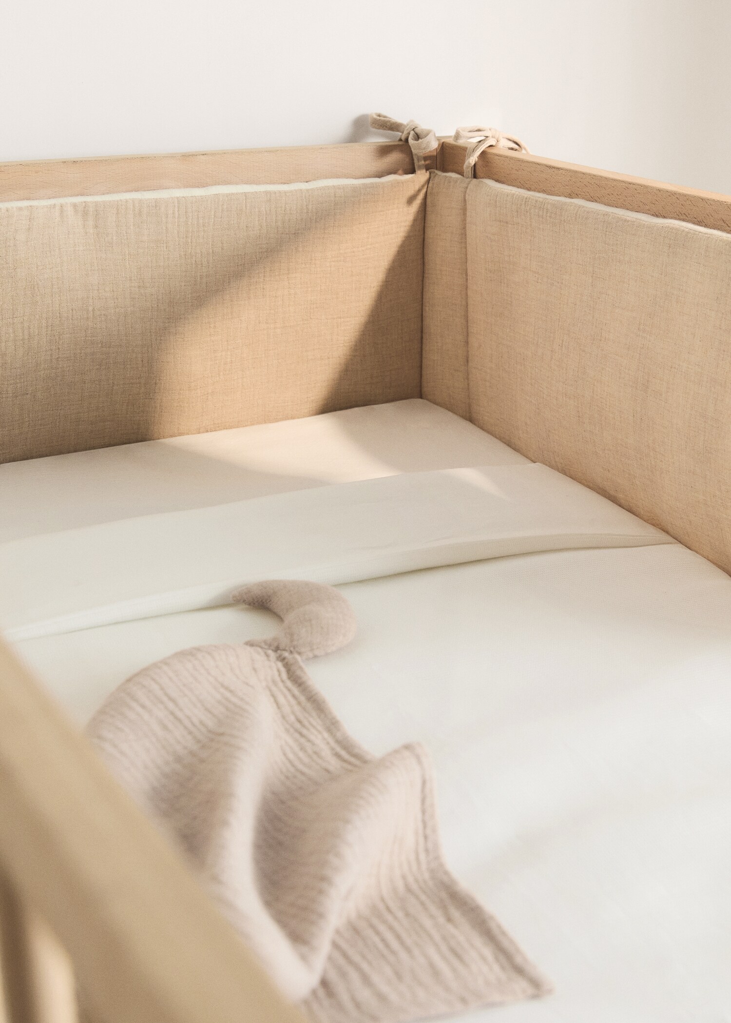 Kinderbettschutz aus Baumwollgaze - Allgemeine Ansicht