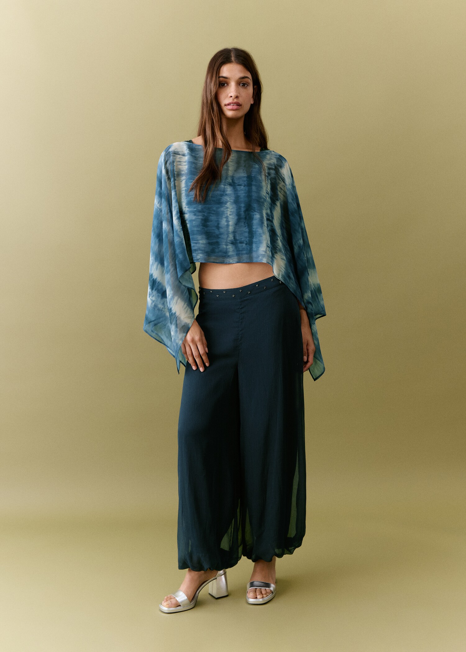 Printed cape blouse - General plane