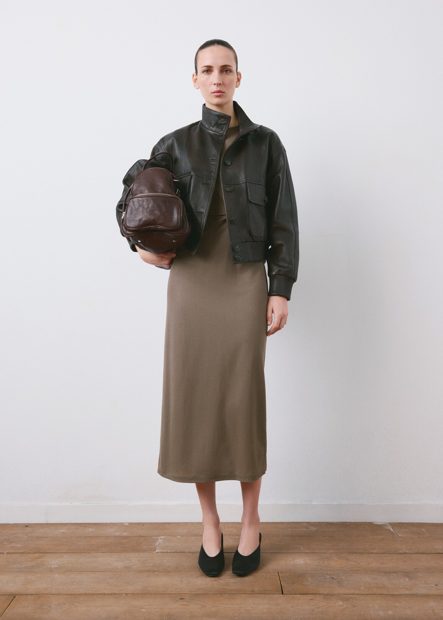 Side gathered details dress - General plane