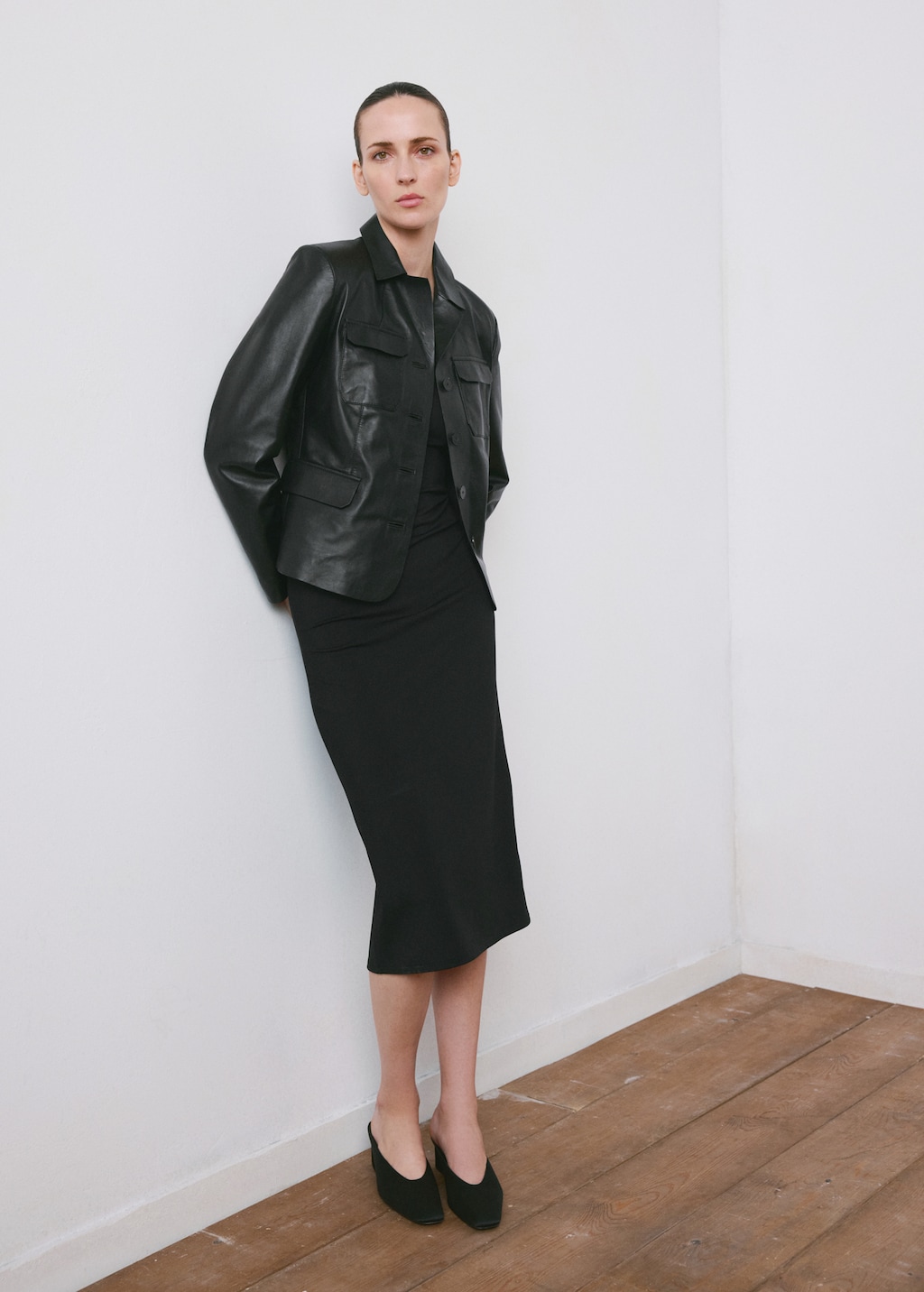 Fitted V-neck dress - image 2