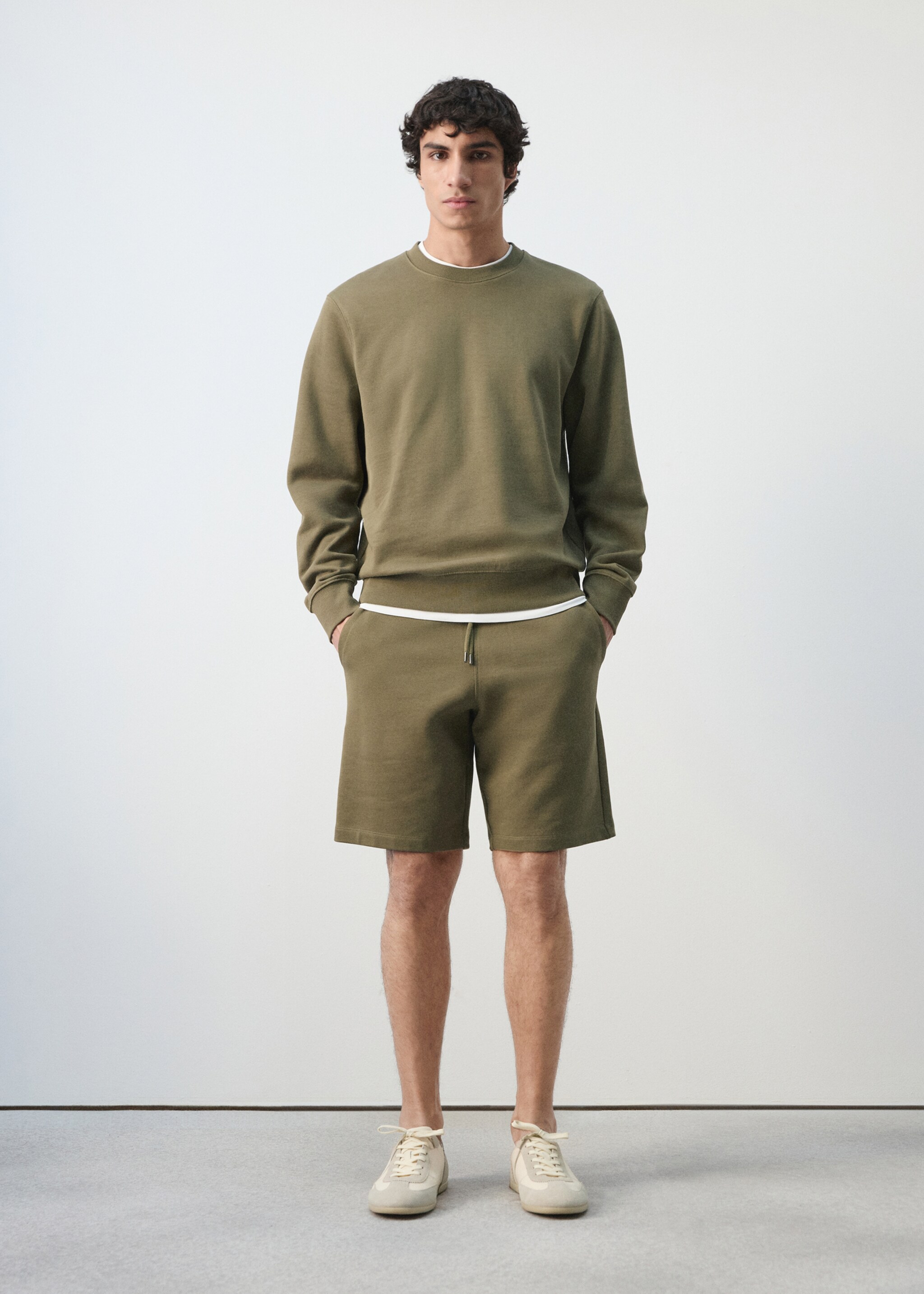 Bermuda jogger 100 % coton - Plan général, Vert foncé. Ref: 27055964-00.