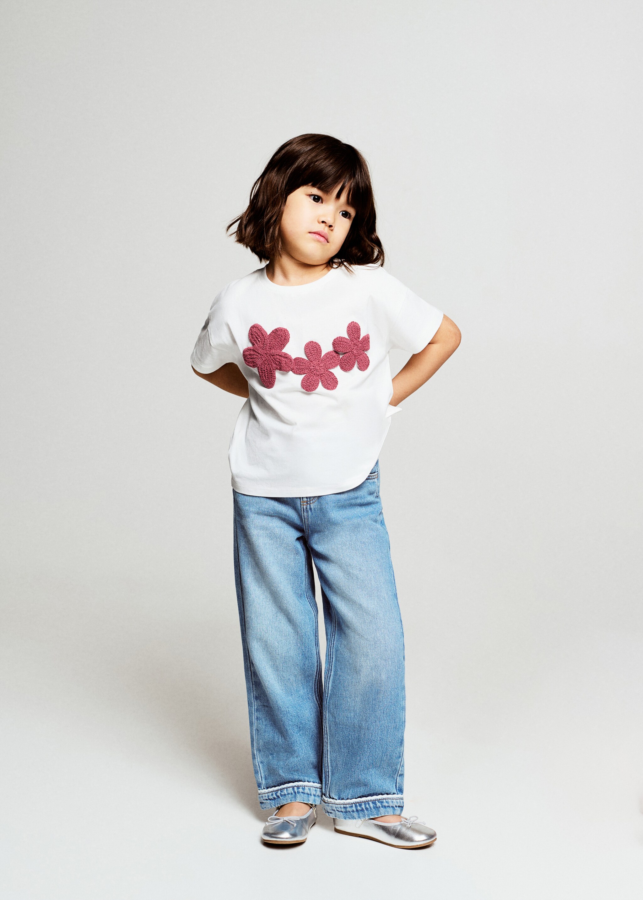 T-shirt coton broderie à fleur - Plan général, Blanc cassé. Ref: 27056717-00.