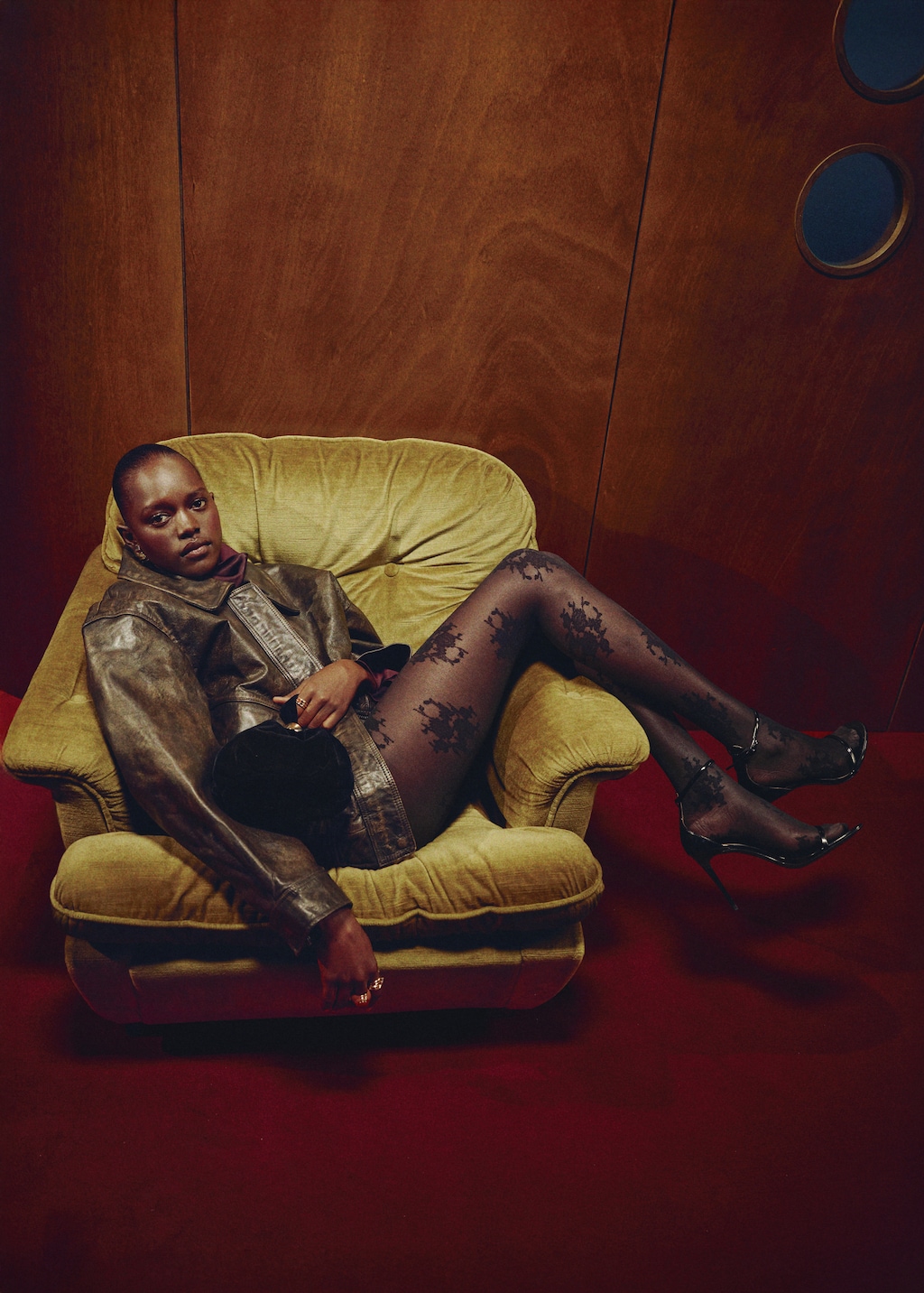 Velvet handbag with metallic detail