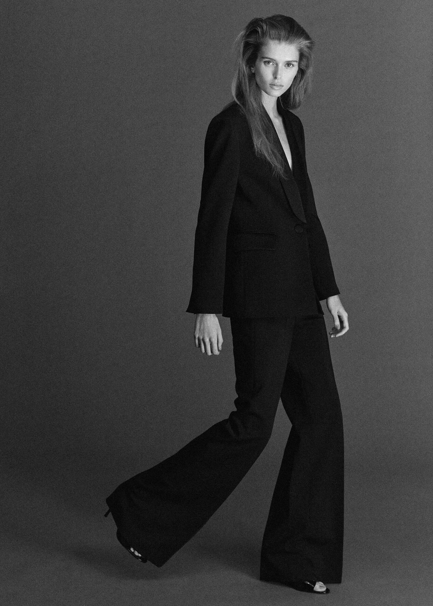 High-waist flared pants - General plane