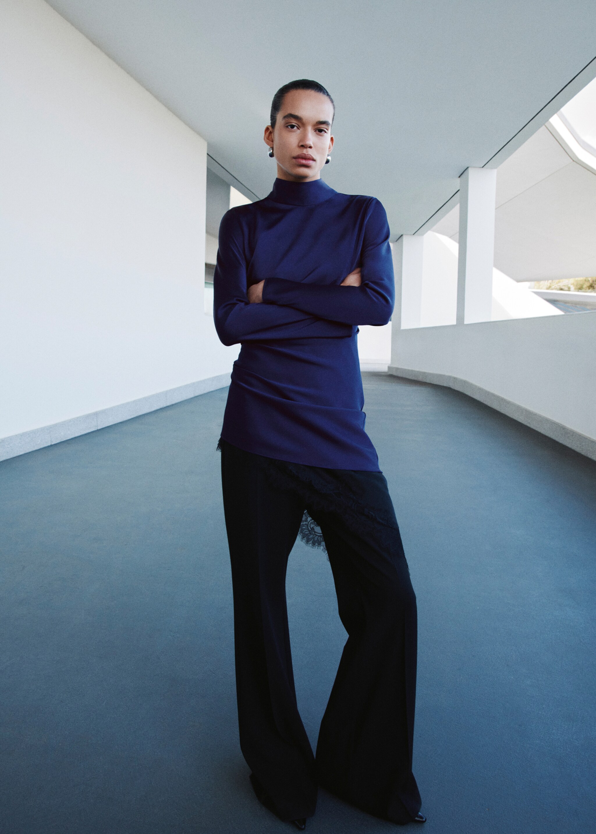 Satin high-neck dress - General plane, Indigo Blue. Ref: 27061238-00.