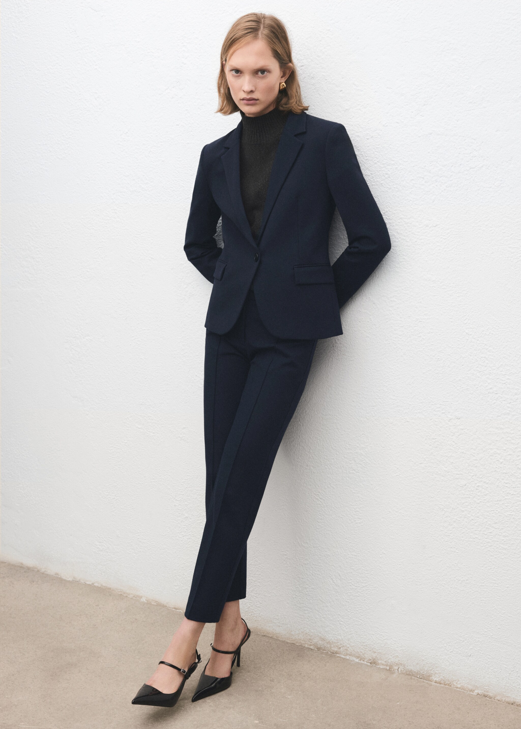Mid-rise suit trousers - General plane, Dark Navy. Ref: 27061286-00.