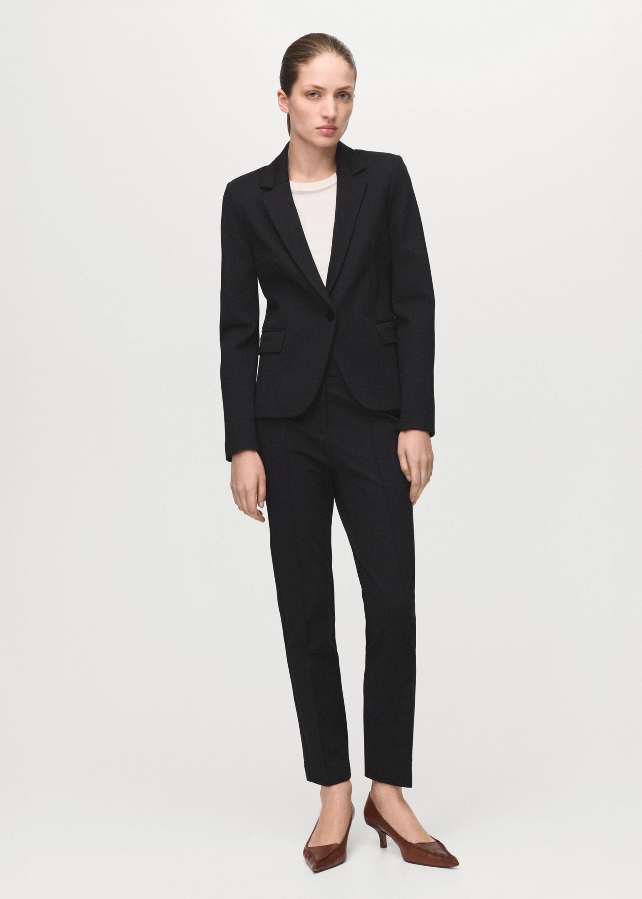 Mid-rise suit trousers - General plane, Black. Ref: 27061286-00.