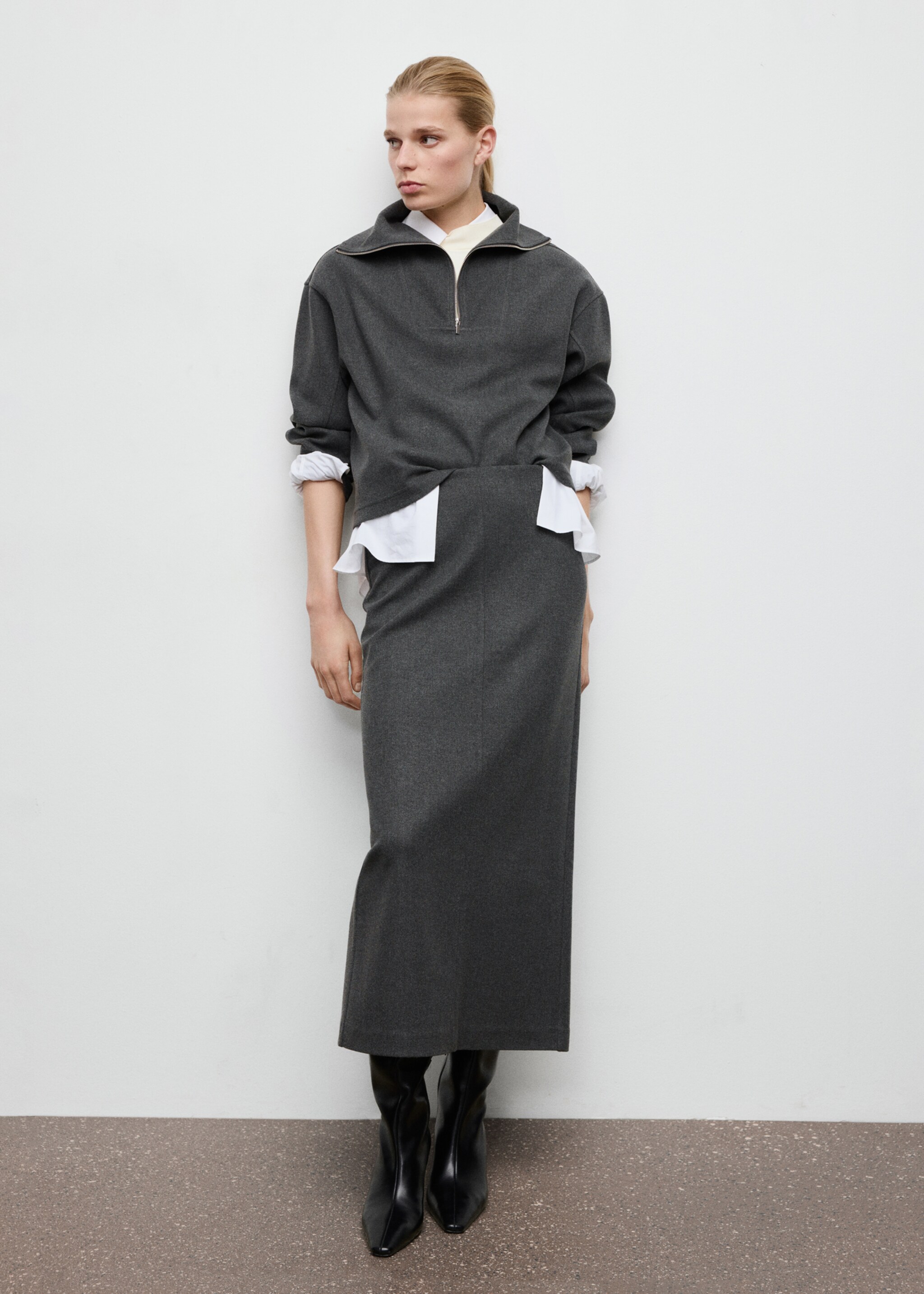 تنورة على شكل قلم بفتحة - رؤية عامة, رمادي أرجواني غامق. Ref: 27061287-00.