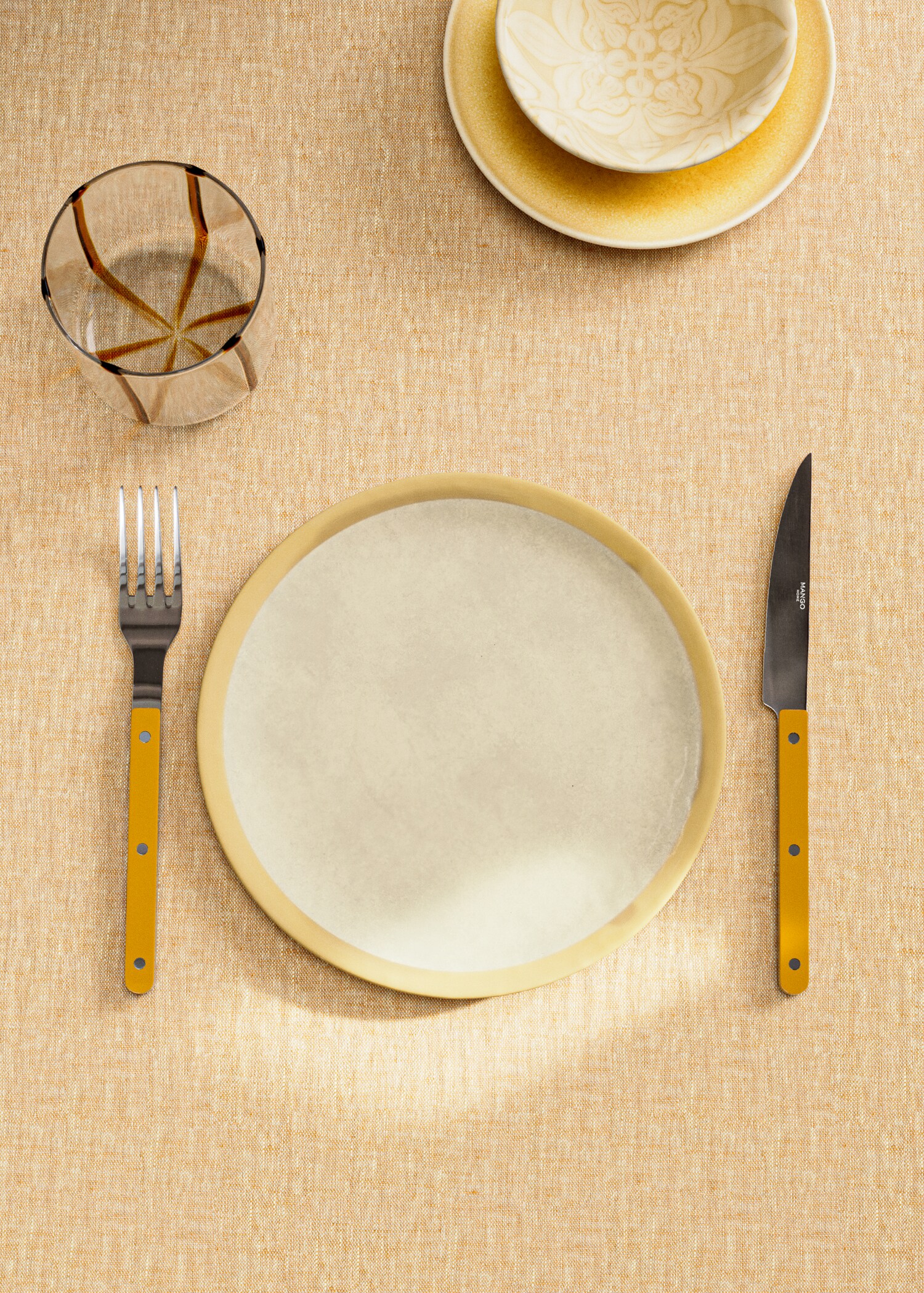 Contrast stoneware dessert plate - General plane