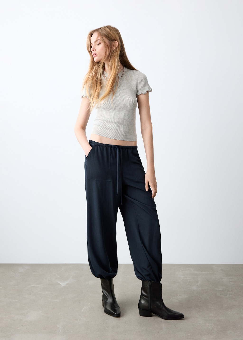 Knitted short-sleeve t-shirt