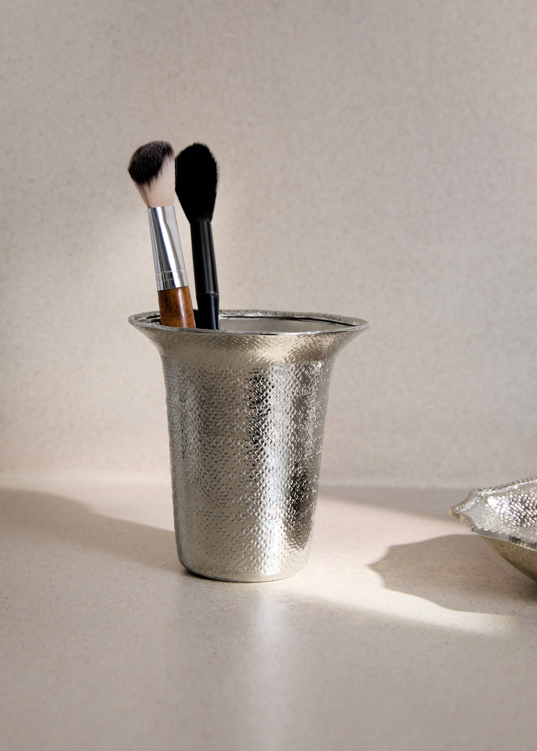 Gobelet à brosse à dents laiton - Plan général, Argent. Ref: 27063271-00.