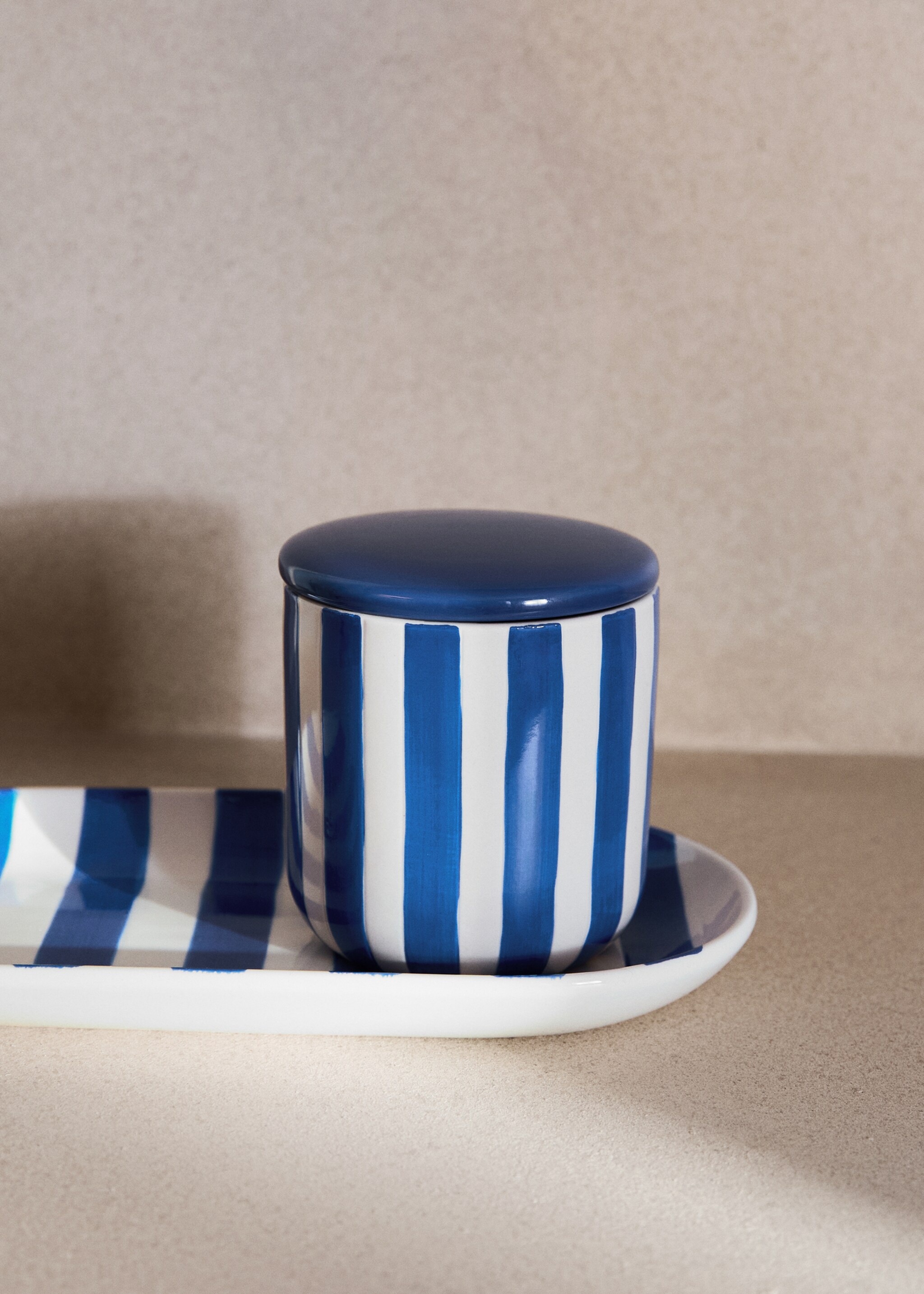 Ceramic bathroom jar with hand-painted stripes - General plane, Blue. Ref: 27063281-00.