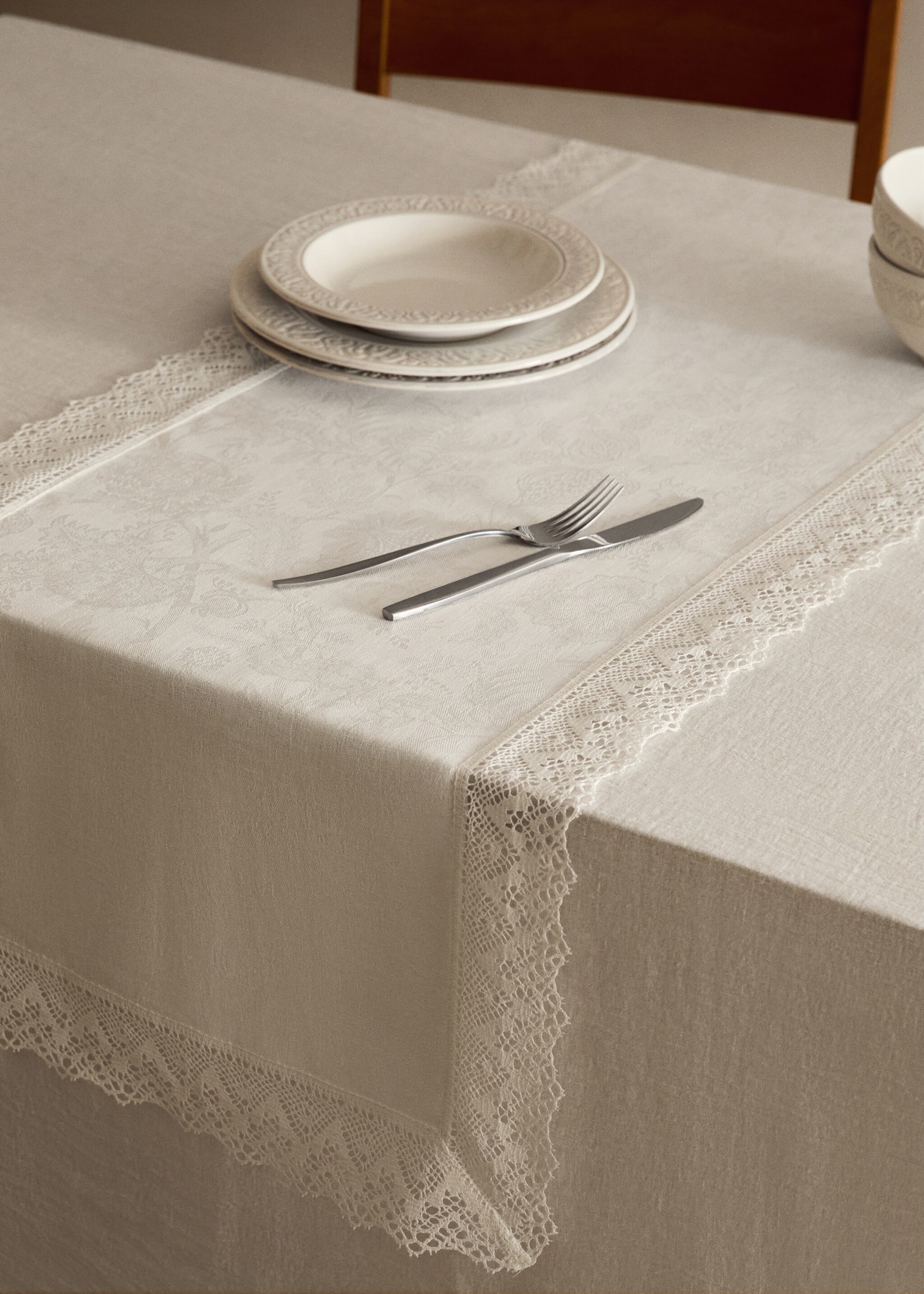 Jacquard linen lace floral table runner - General plane, Off White. Ref: 27063742-00.