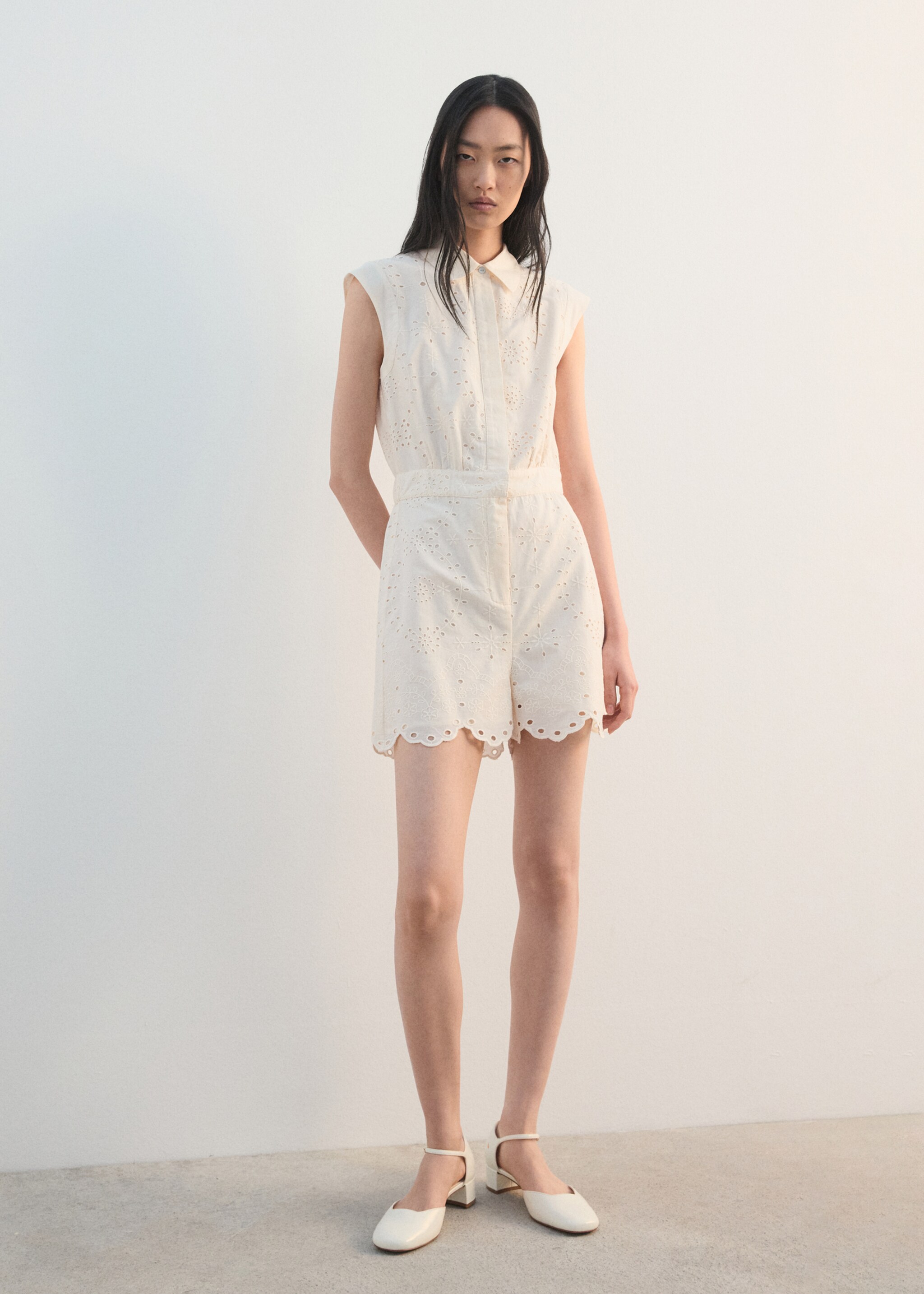 Embroidered cut-out romper - General plane, Ecru. Ref: 27064049-00.
