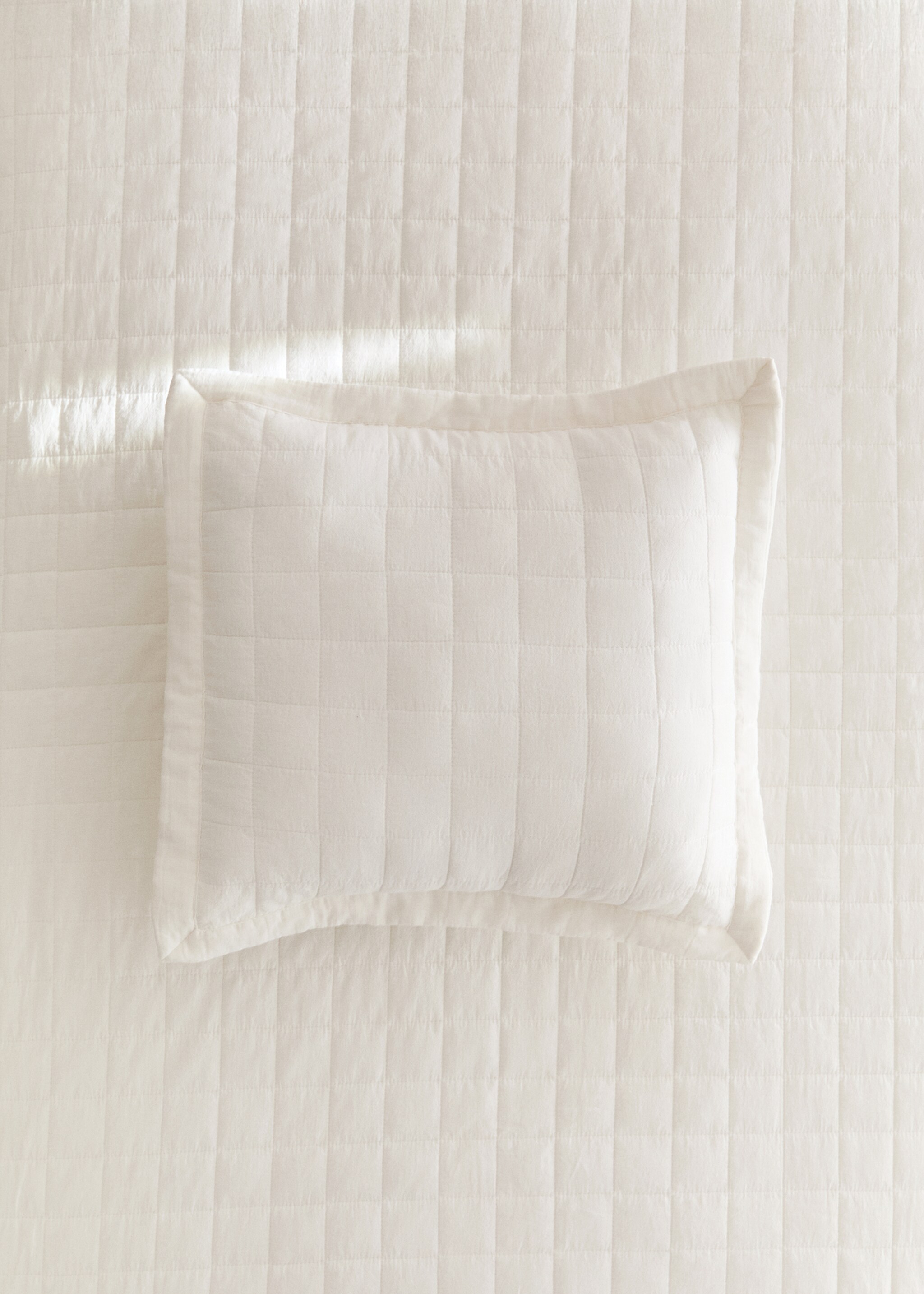 Funda cojín infantil algodón pespunte cuadros - Plano general, Blanco roto. Ref: 27064054-00.