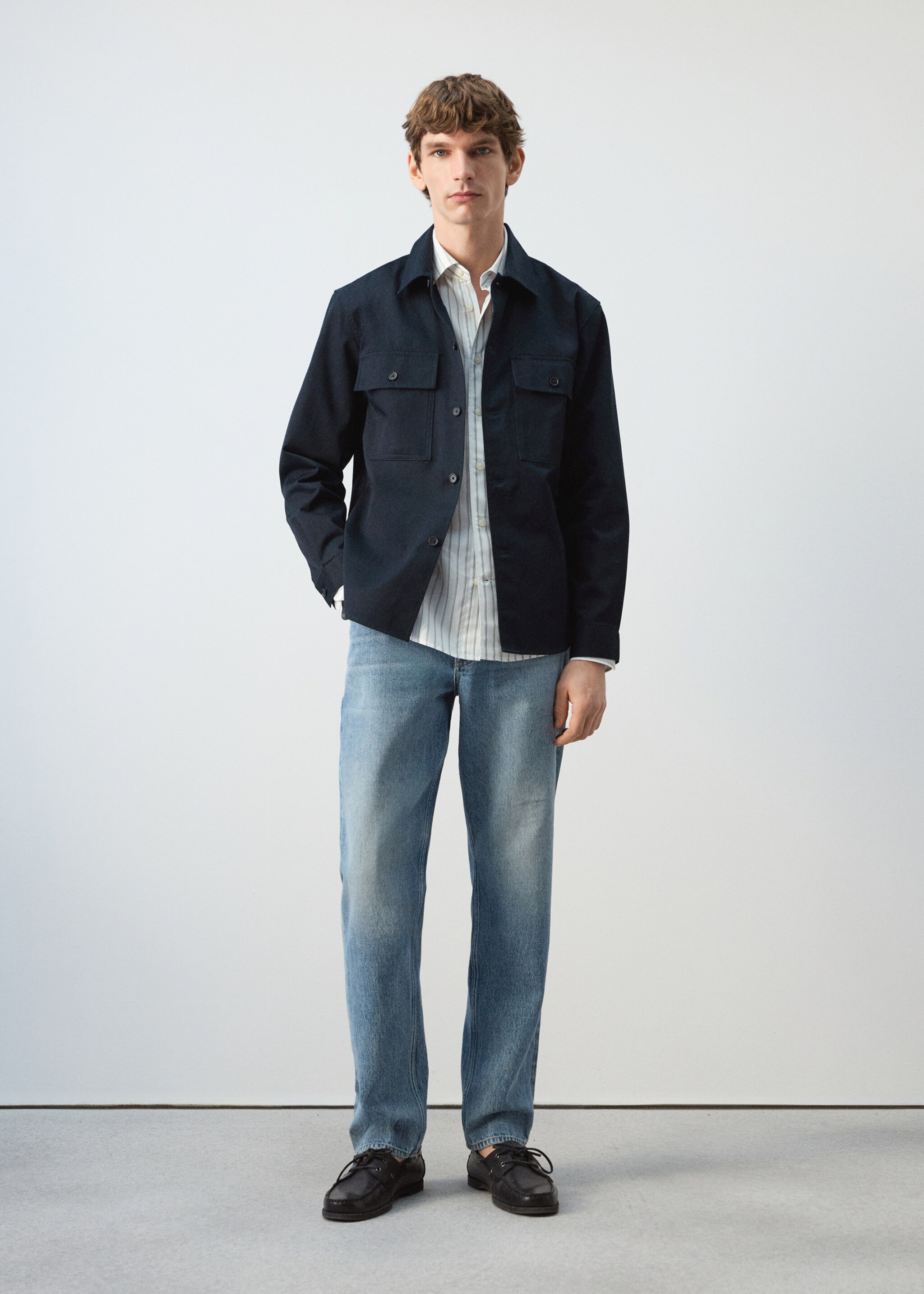 Surchemise 100 % coton poches - Plan général, Bleu marine foncé. Ref: 27064423-00.