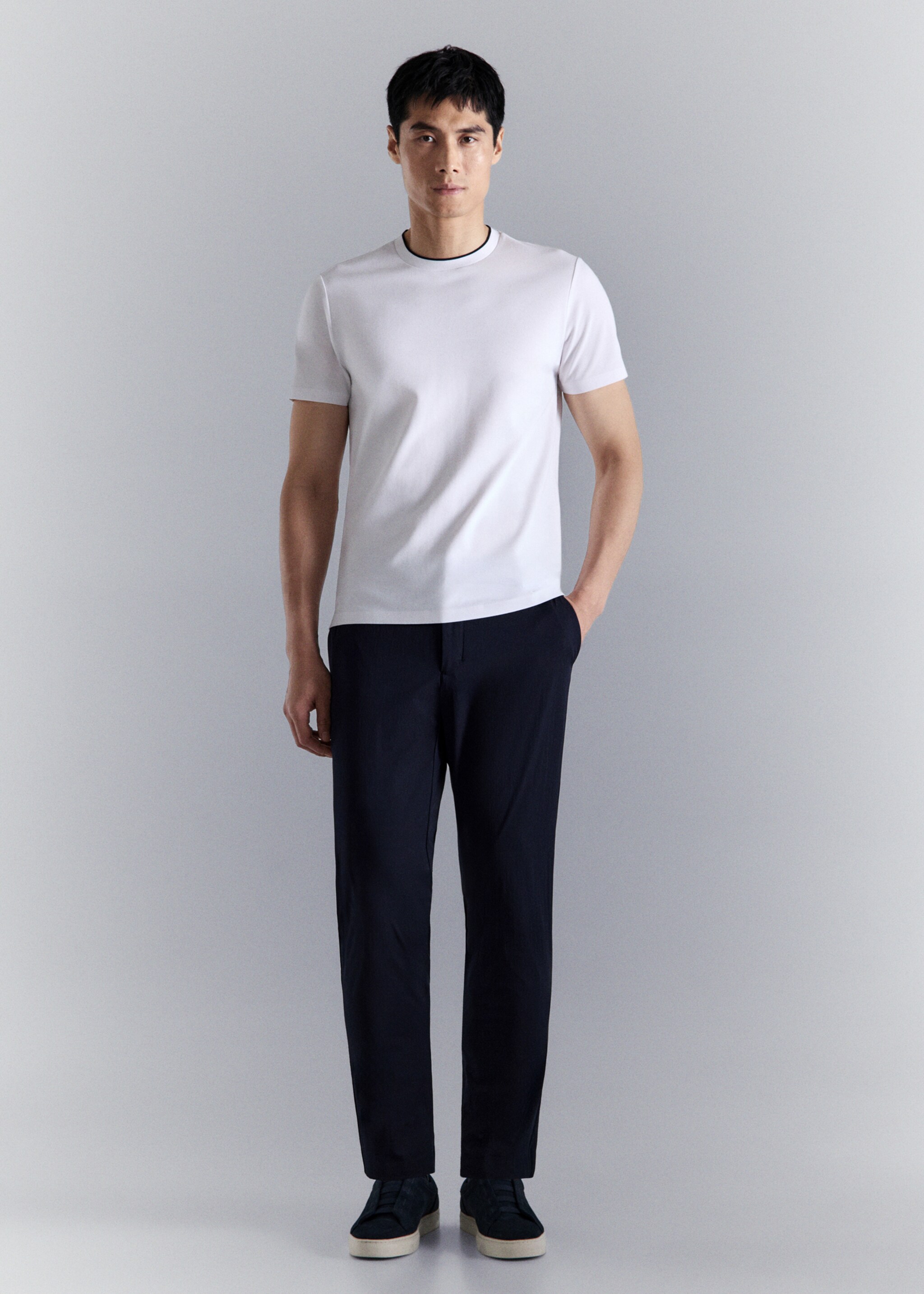 Slim-fit comfort stretch t-shirt - Plan général, Blanc. Ref: 27064425-00.