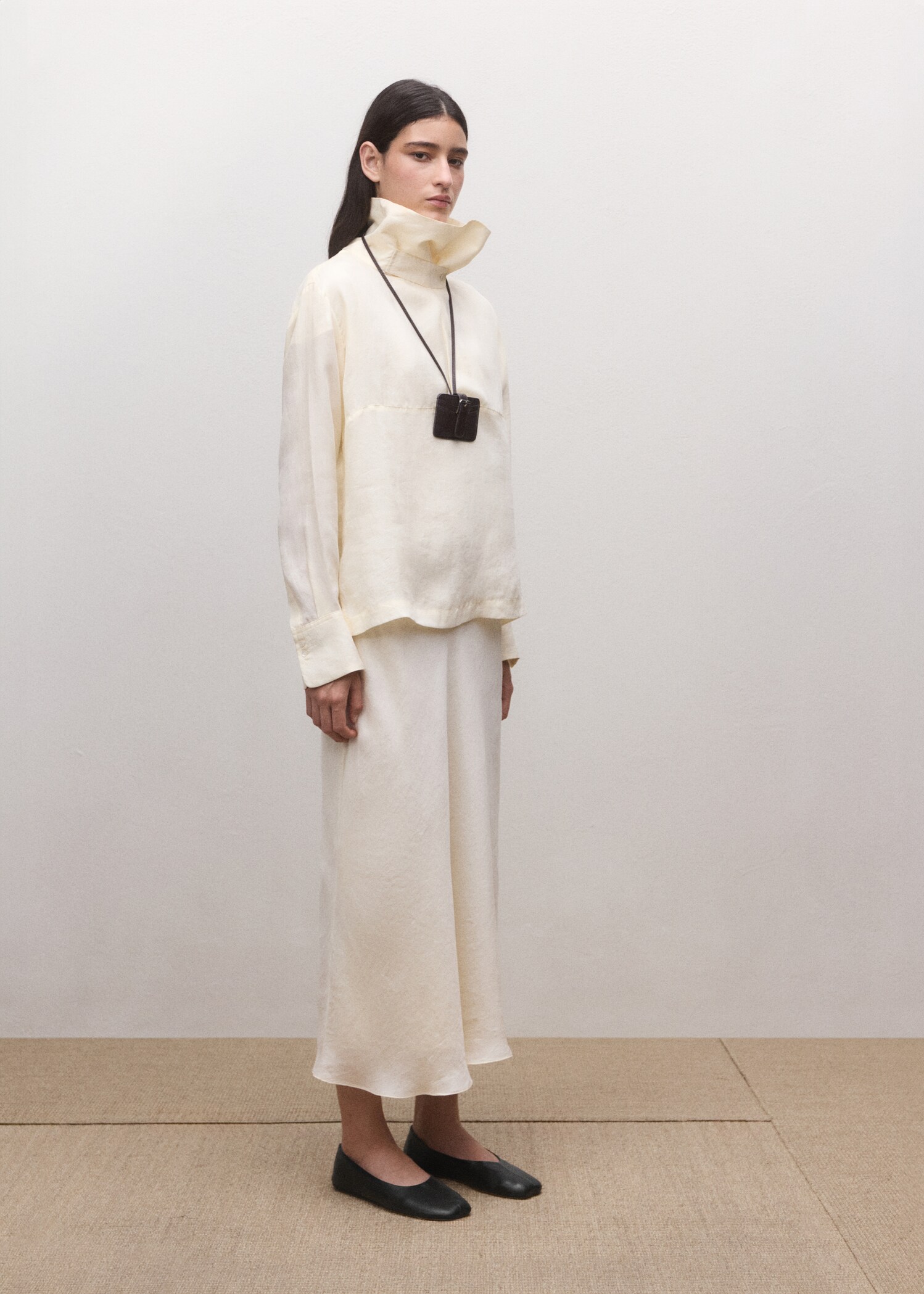 100% leather cardholder with buckle fastening - General plane