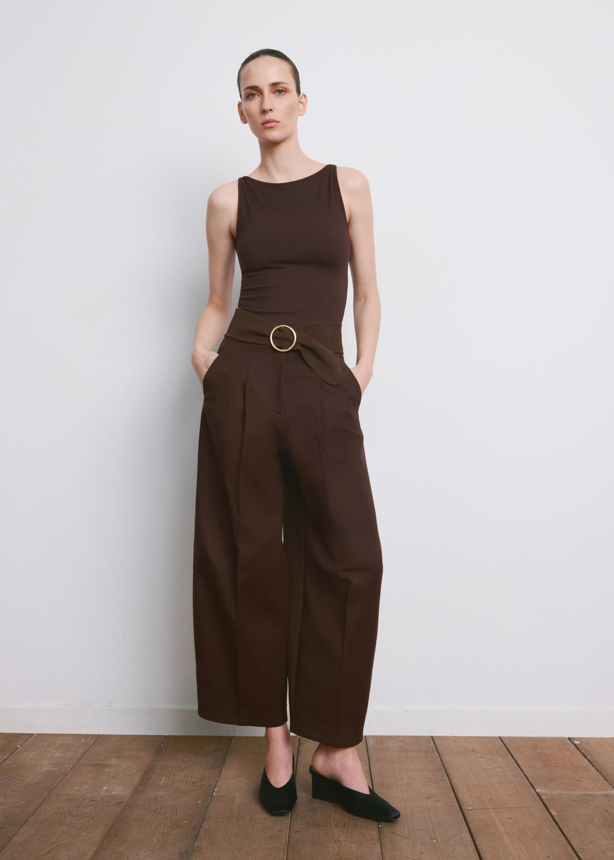 Fitted crop top - General plane, Brown. Ref: 27065827-00.
