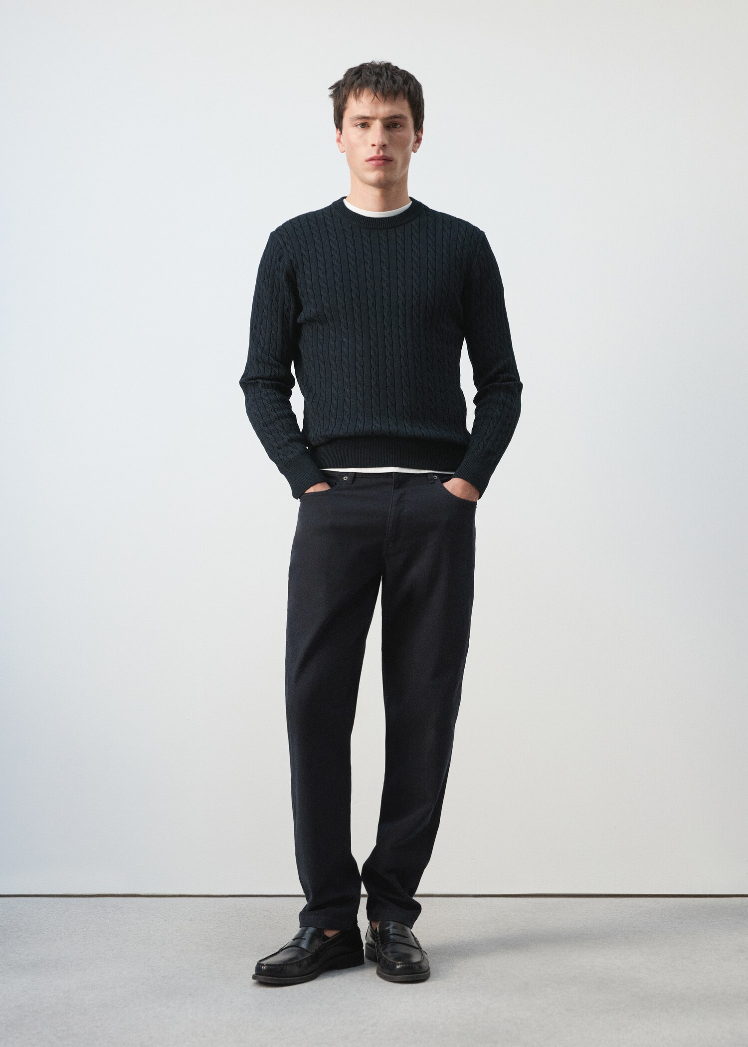 100% cotton cable knit sweater - General plane