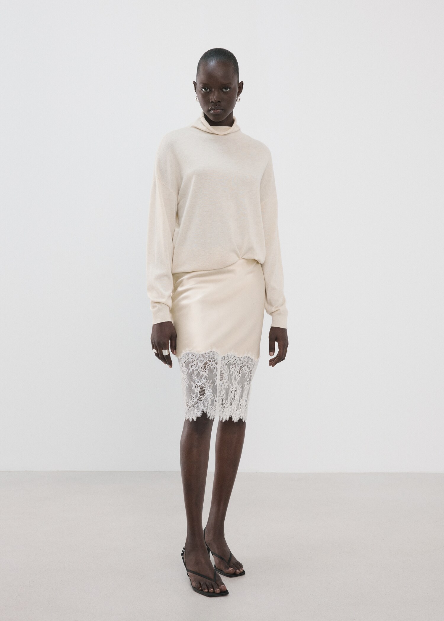 레이스 슬립 스커트 - 일반 평면도