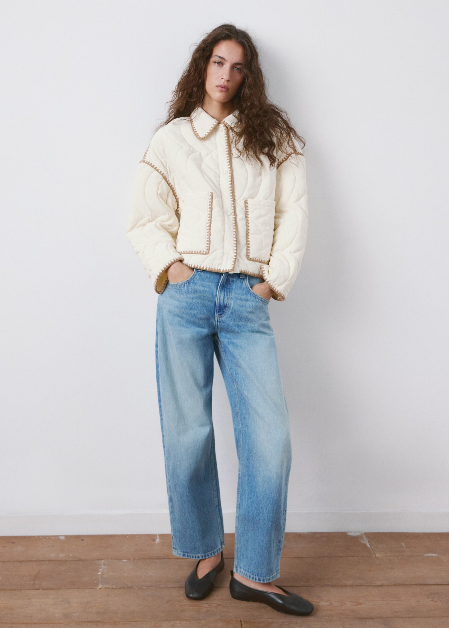 Chaqueta acolchada ribetes contraste - Plano general