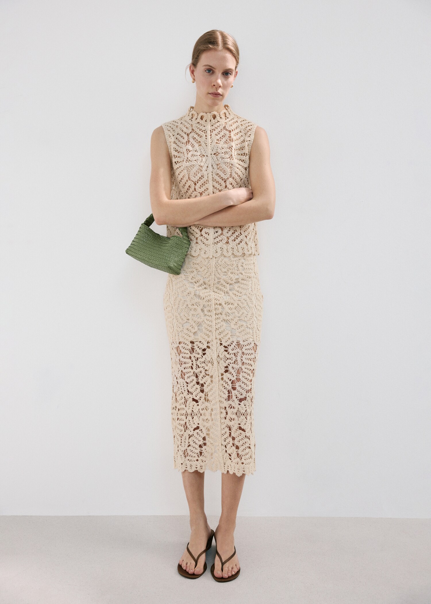 Openwork knitted skirt - General plane