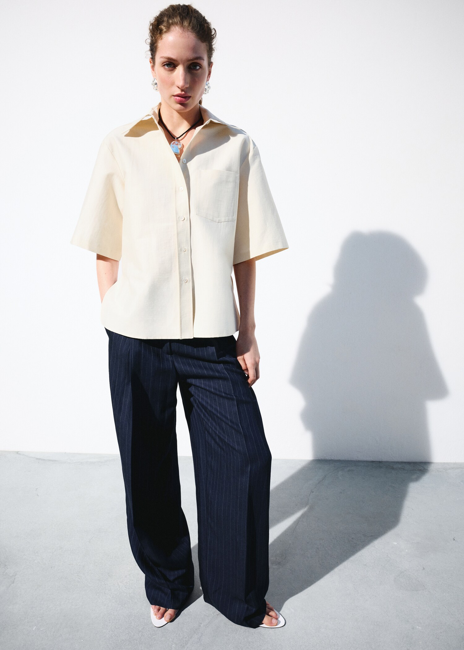 Camisa de màniga curta amb llaç - Pla general