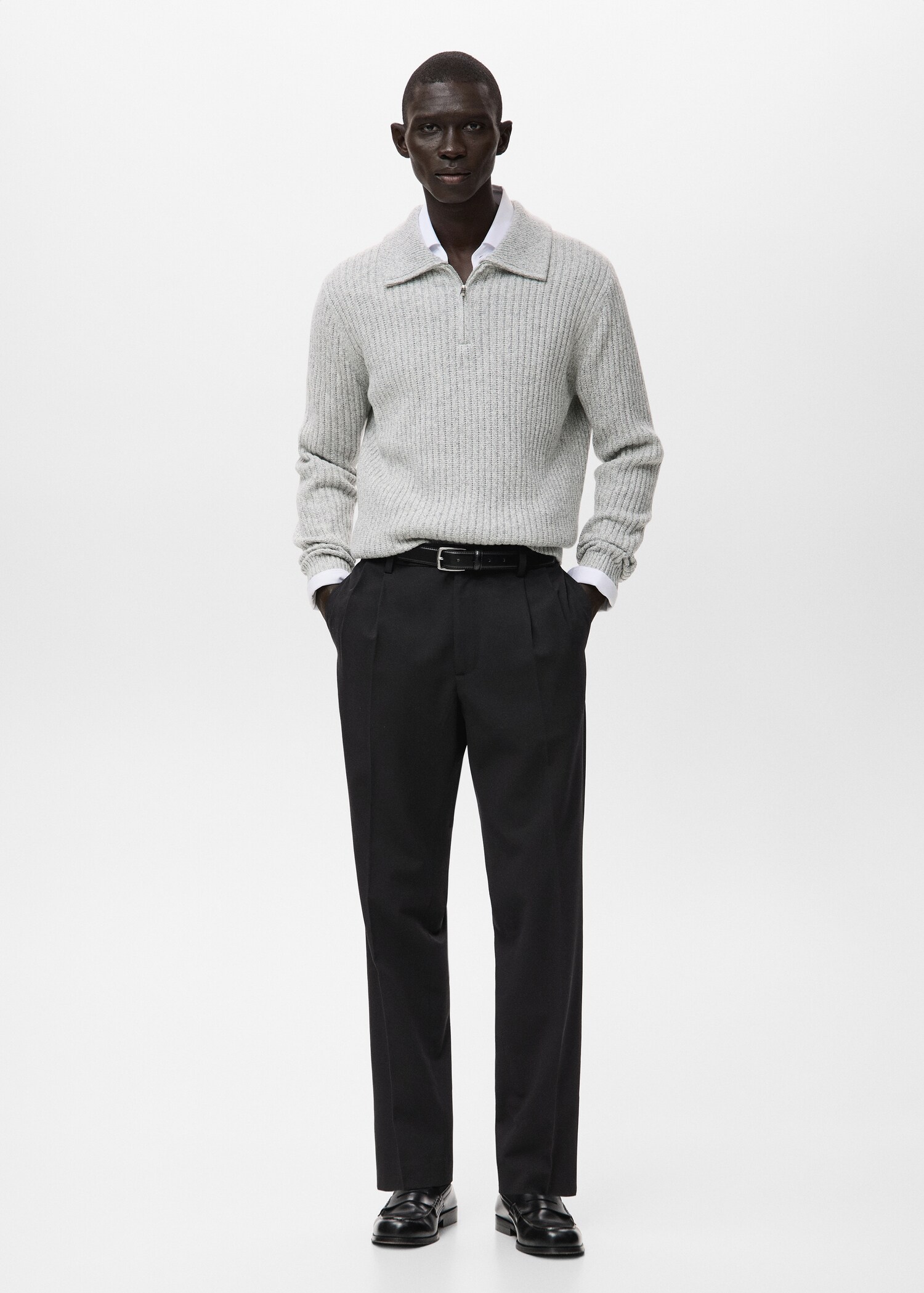 سروال منتظم بطيات - رؤية عامة