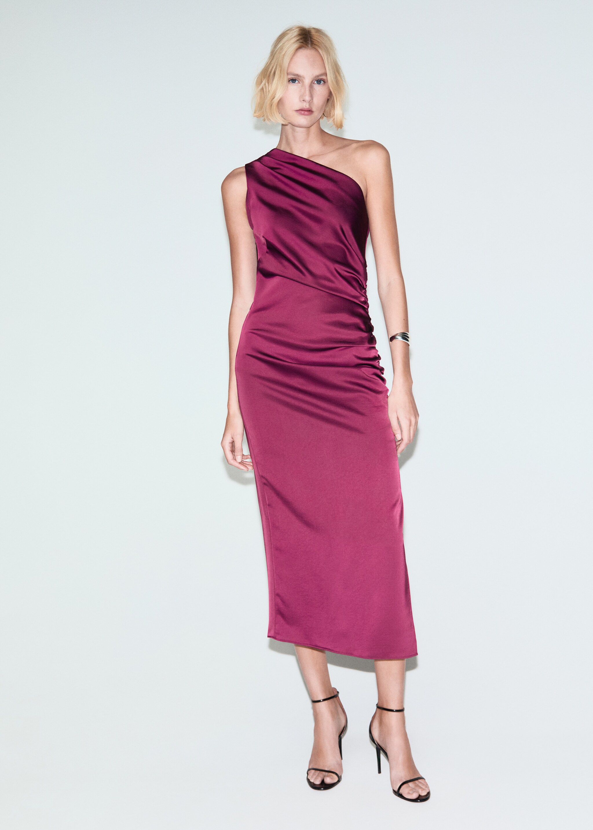 Asymmetrical satin dress with side slits - General plane, Fuchsia. Ref: 27071192-00.