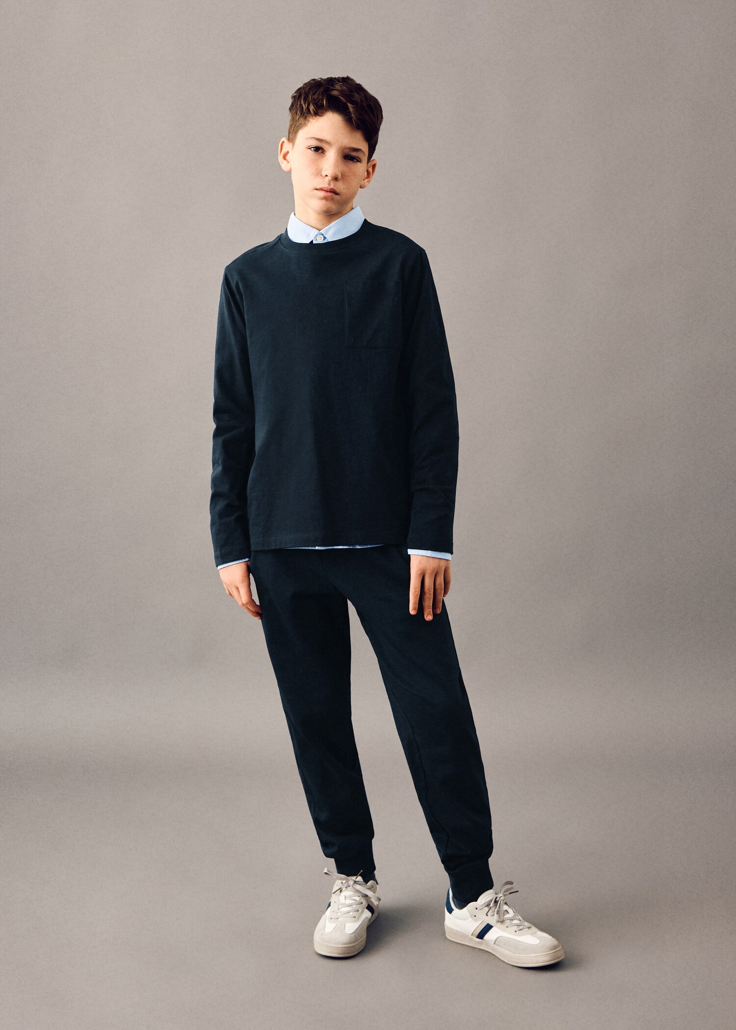 Long-sleeved t-shirt with pocket - General plane