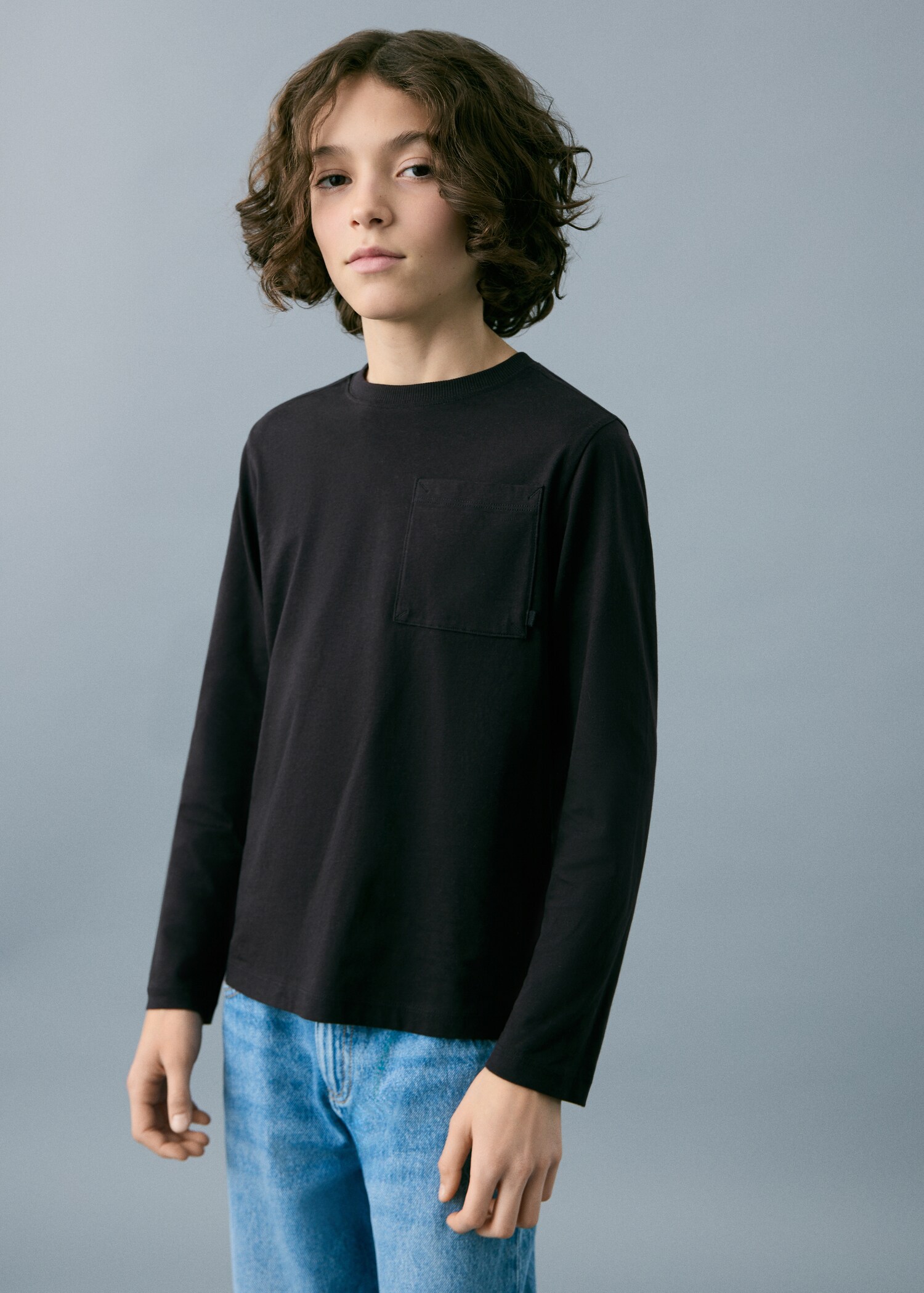 Long-sleeved t-shirt with pocket - General plane